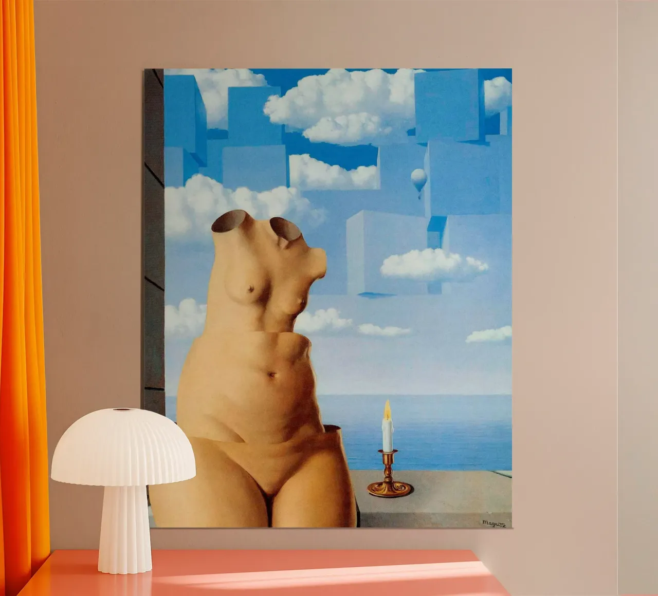 René Magritte - Delusioni di grandezza (1967) poster con telaio in alluminio da Chérie Prints