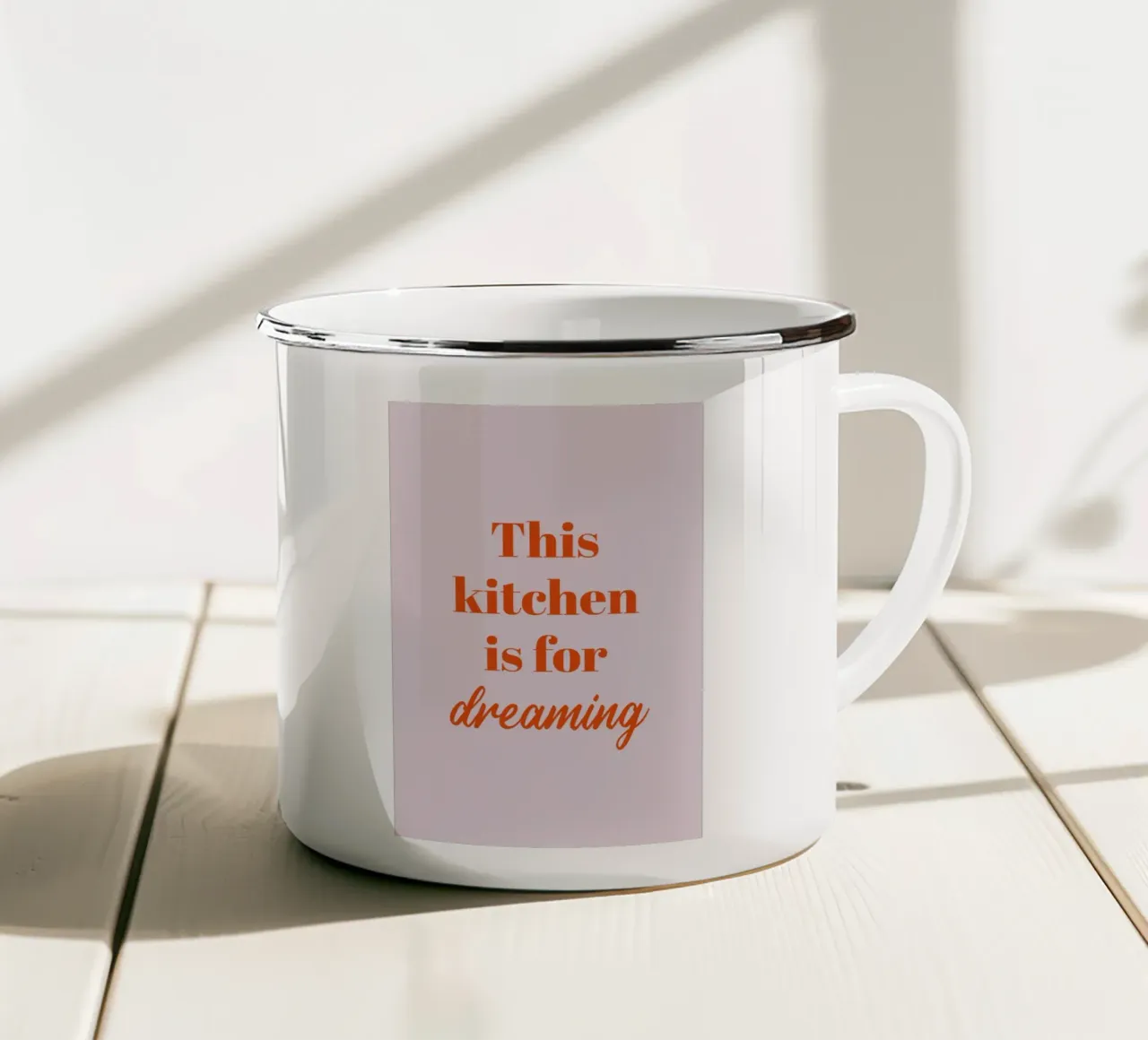This kitchen is for dreaming tazza in smalto da Typo Designs