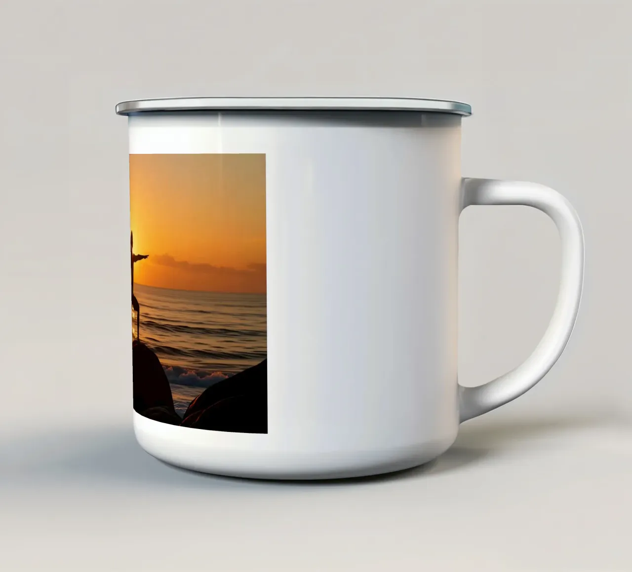 Donna che pratica il kata all'alba tazza in smalto da Magic Screen
