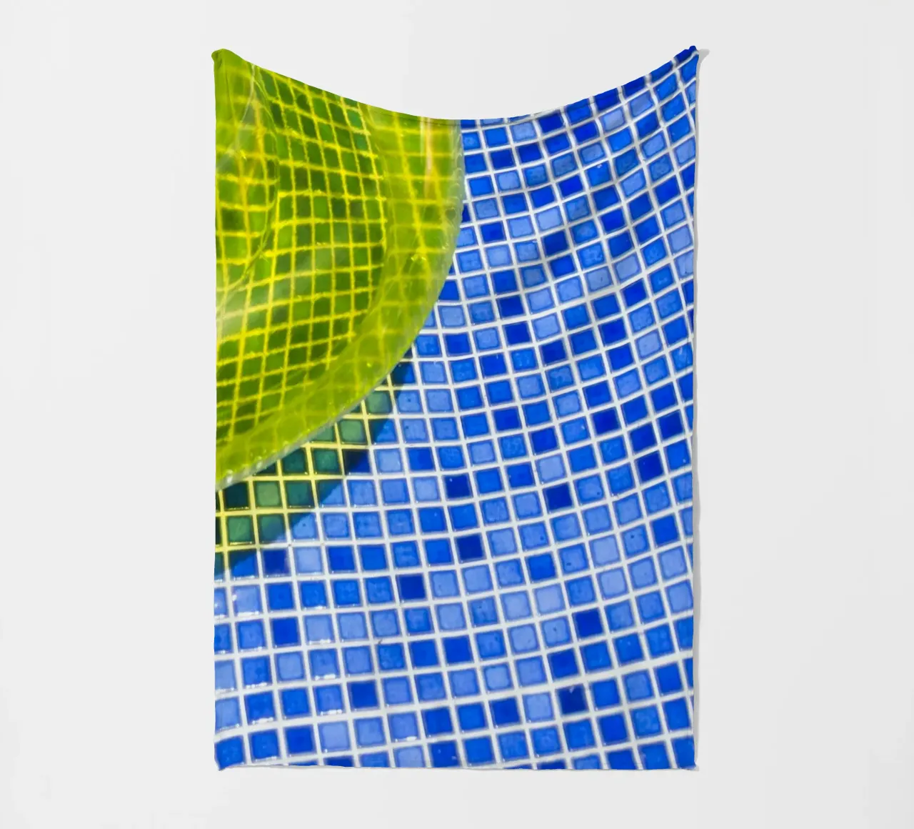 Pool #7 fleecedeken van rafael campezato