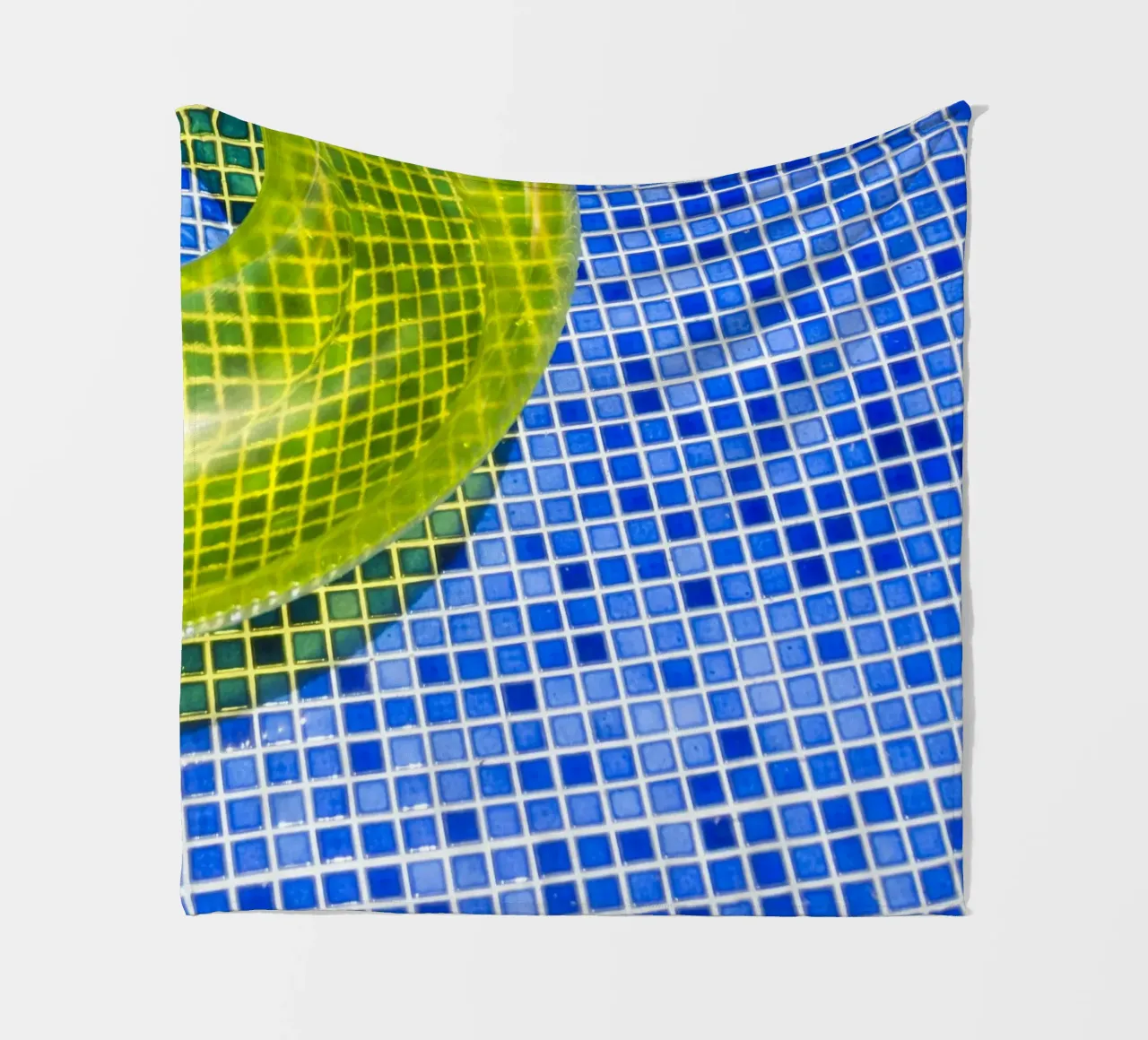 Pool #7 fleecedeken van rafael campezato