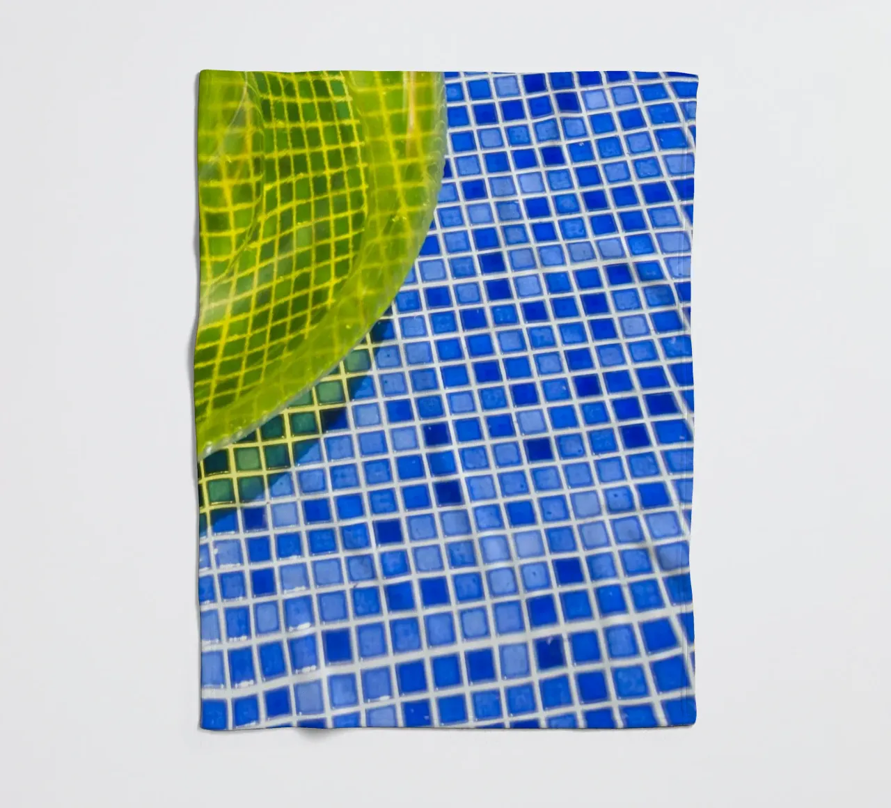 Pool #7 fleecedeken van rafael campezato