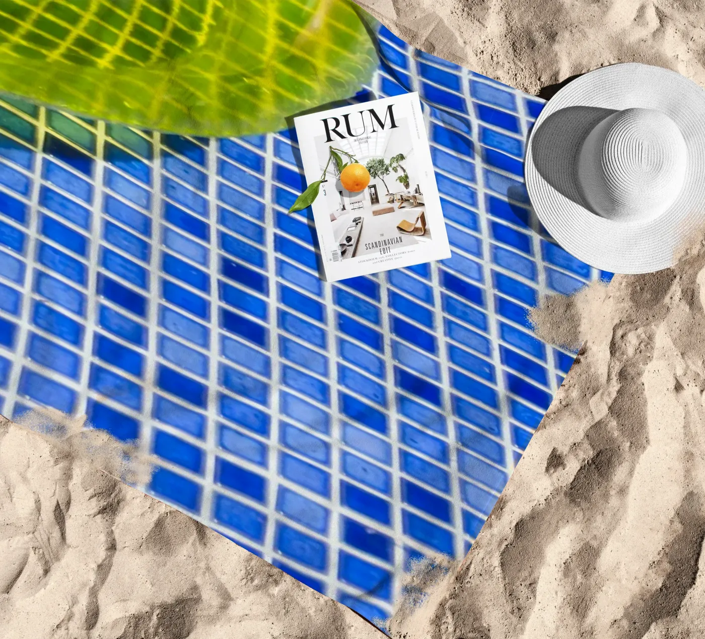 Pool #7 Strandtuch von rafael campezato