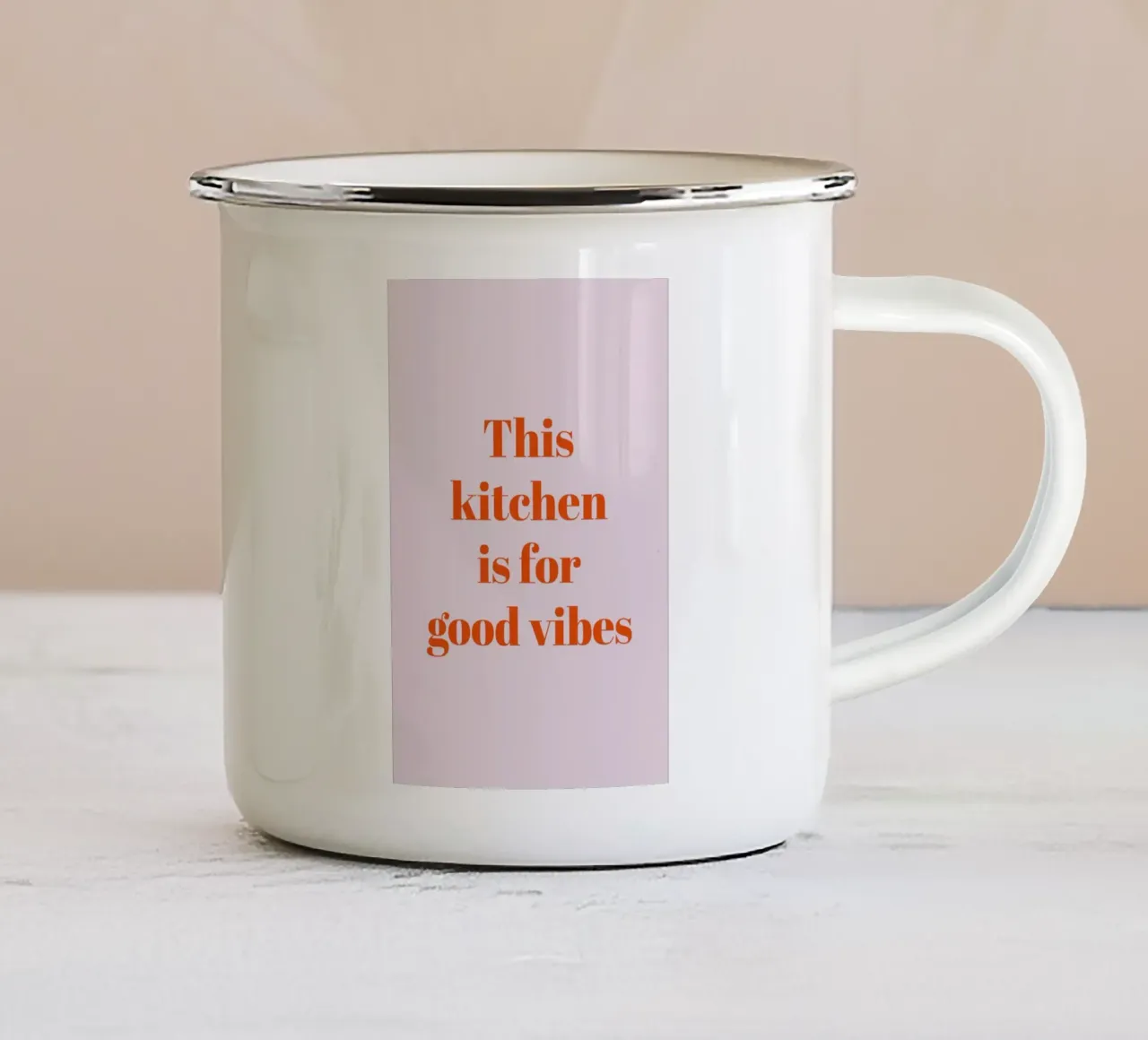 This kitchen is for good vibes tazza in smalto da Typo Designs