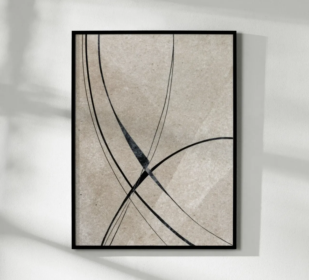 Minimalist Abstract Line Art on Textured Background Poster mit Holzrahmen von Artbyvo