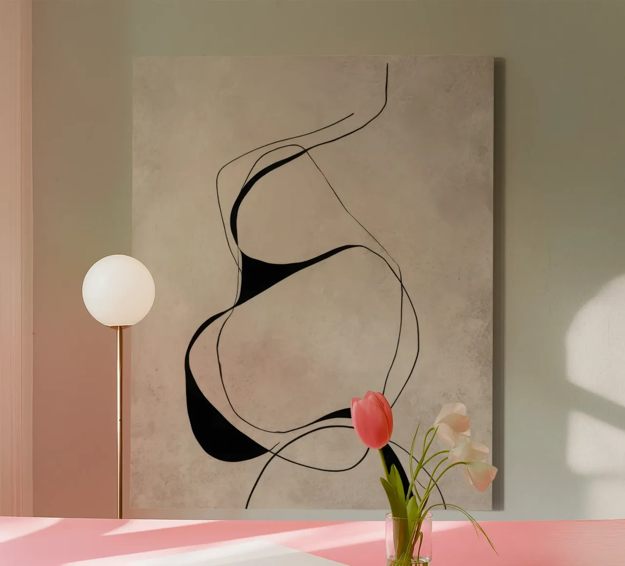 Linee nere astratte e minimaliste su tela neutra tela con Cornice a cassetta da Artbyvo