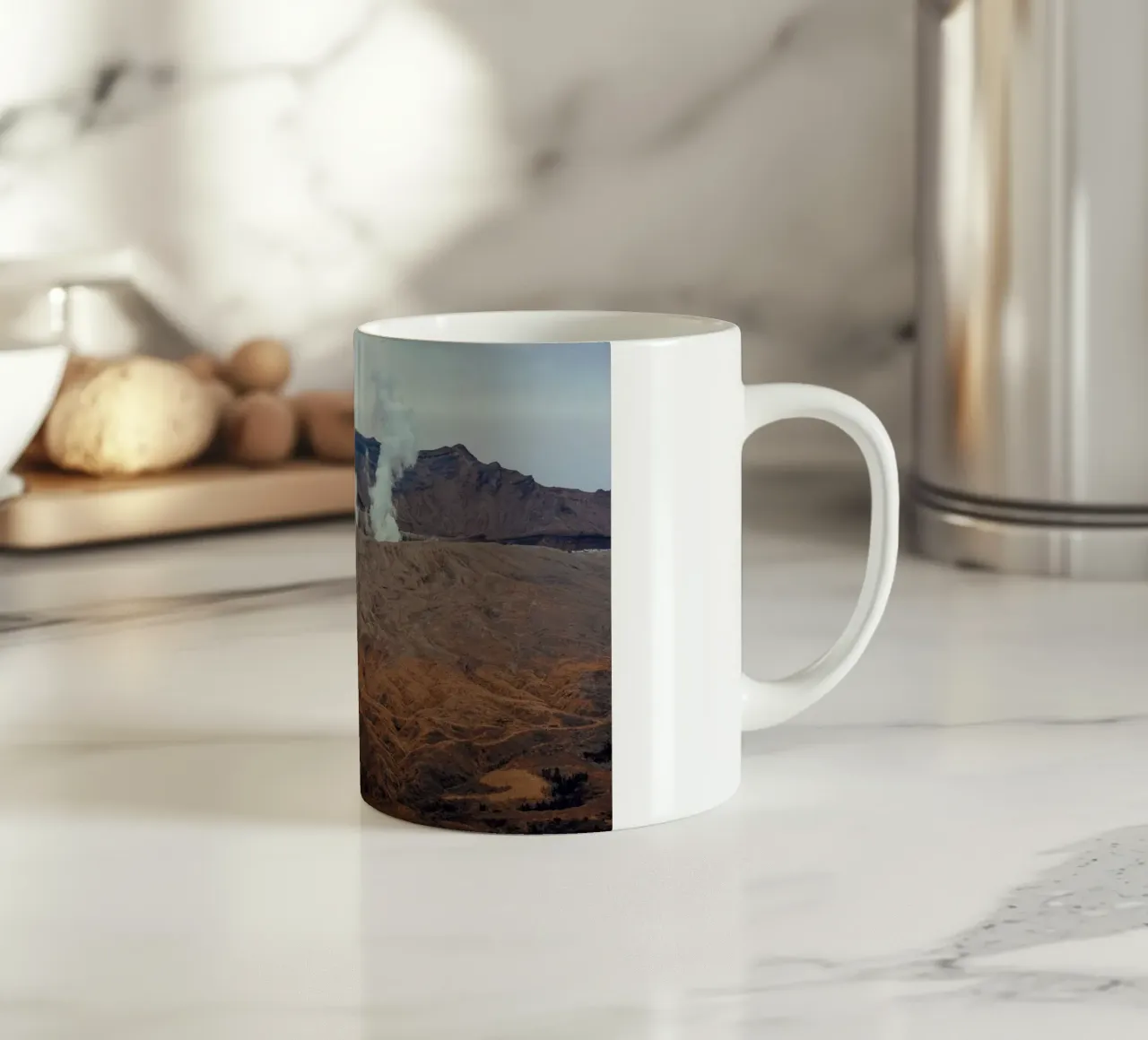 Il monte Aso in Giappone tazza in ceramica da Marcel Bisig