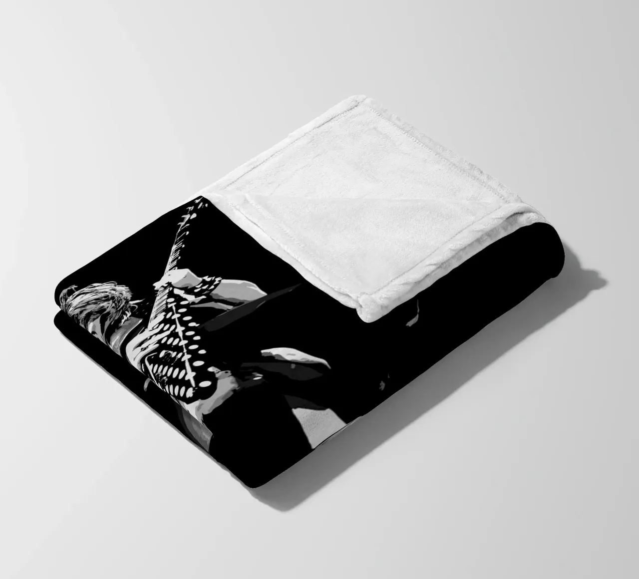 Performance di Ozzy Osbourne coperta in pile da shiners