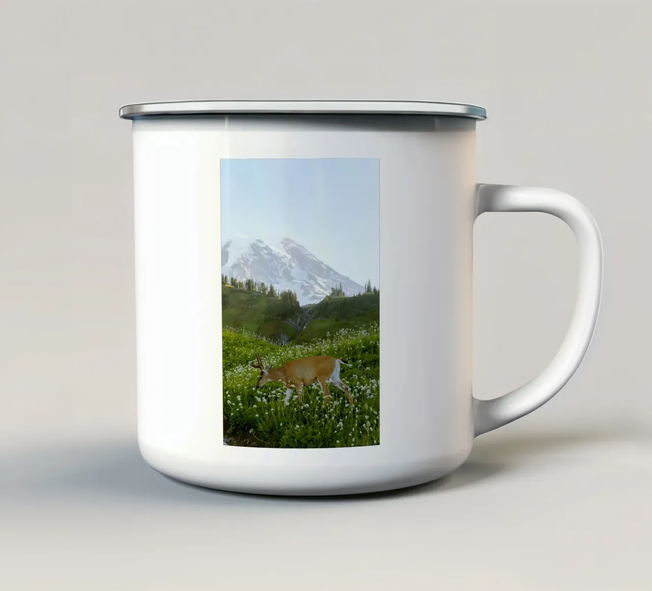 Sussurri del cervo tazza in smalto da Nature's Palette