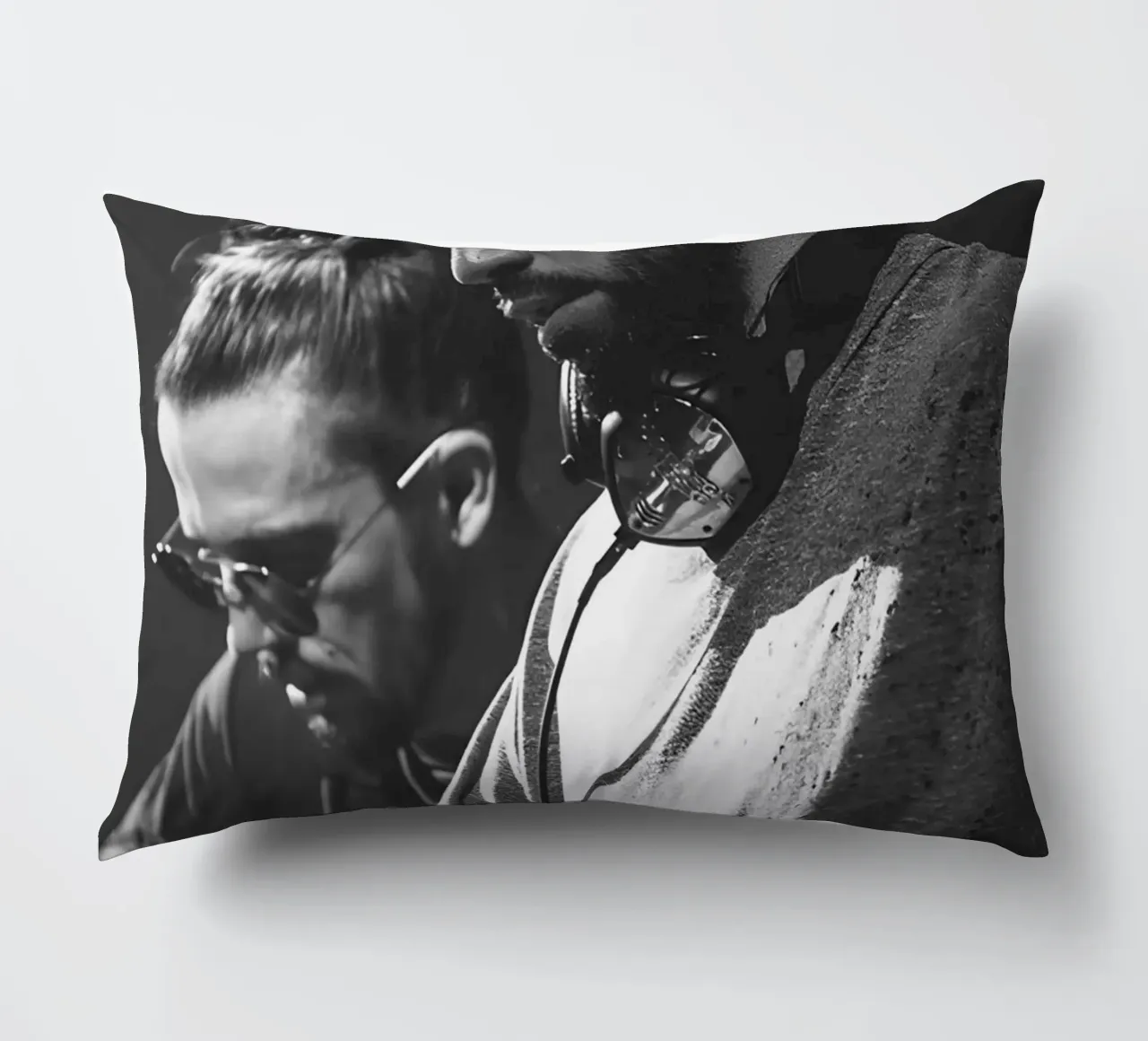 Dimitri Vegas & Like Mike cuscino da Low poly art