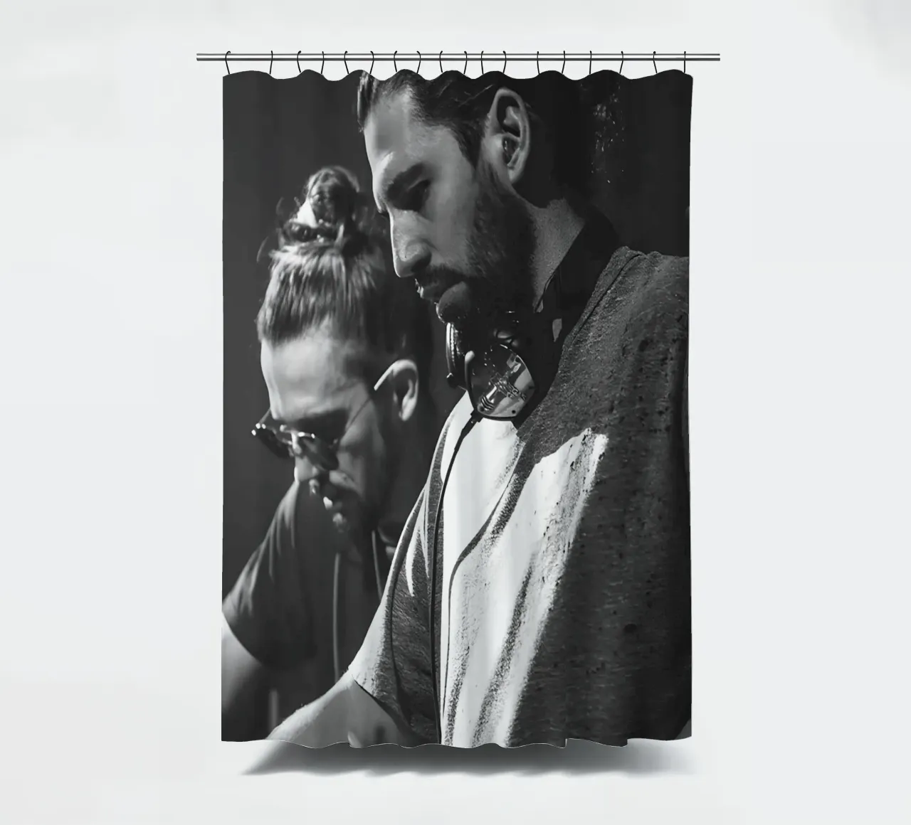 Dimitri Vegas & Like Mike tenda da doccia da Low poly art