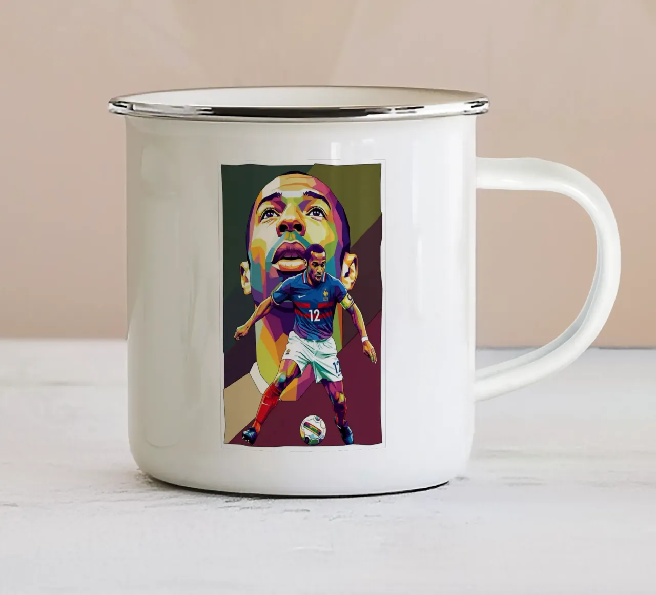 Ritratto pop art di Thierry Henry #5 tazza in smalto da Hantamrata