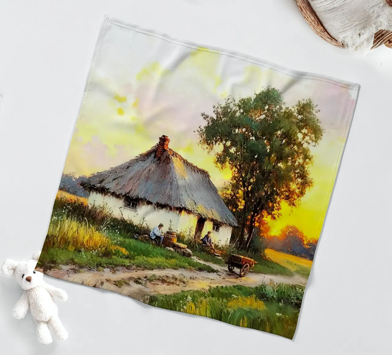 house with tree coperta in pile da carsa