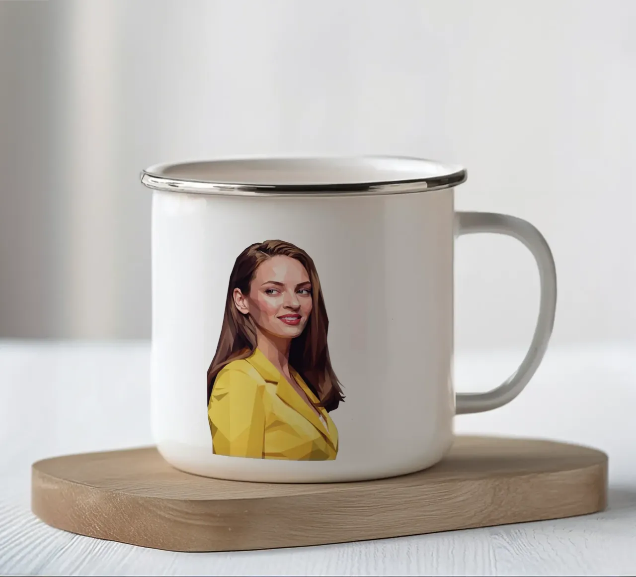 Uma Thurman Low poly tazza in smalto da Low Profile