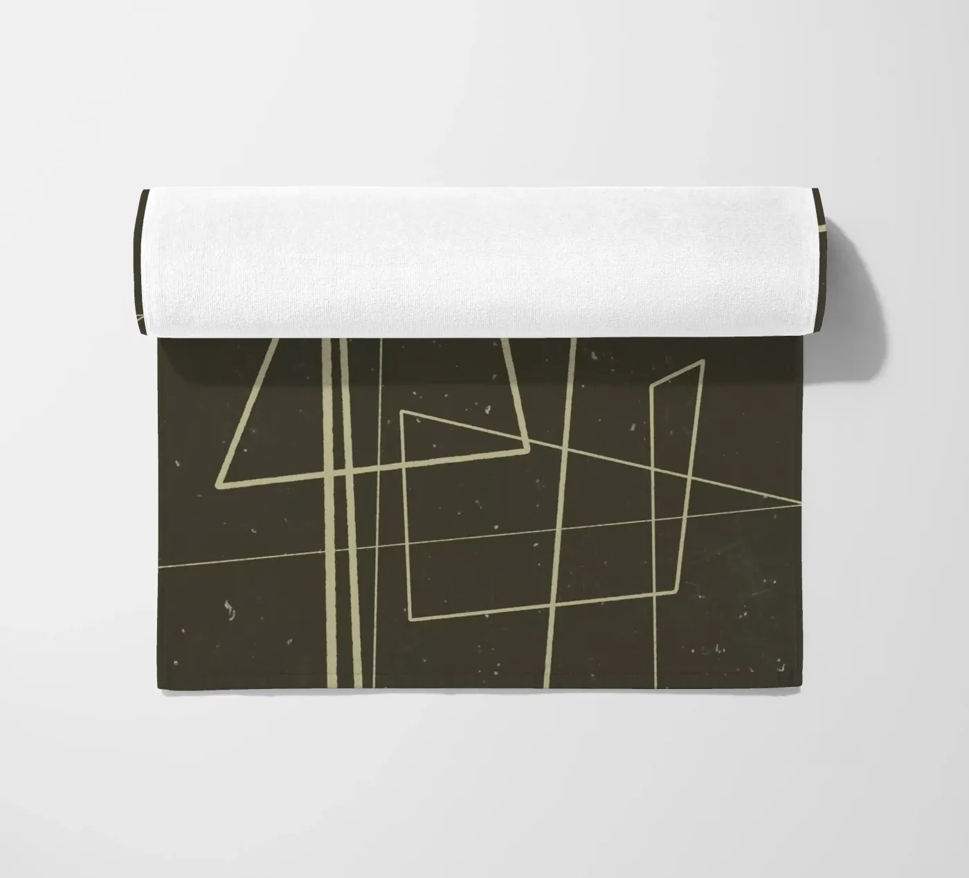 Angular Lines No 7 strandhanddoek van treechild