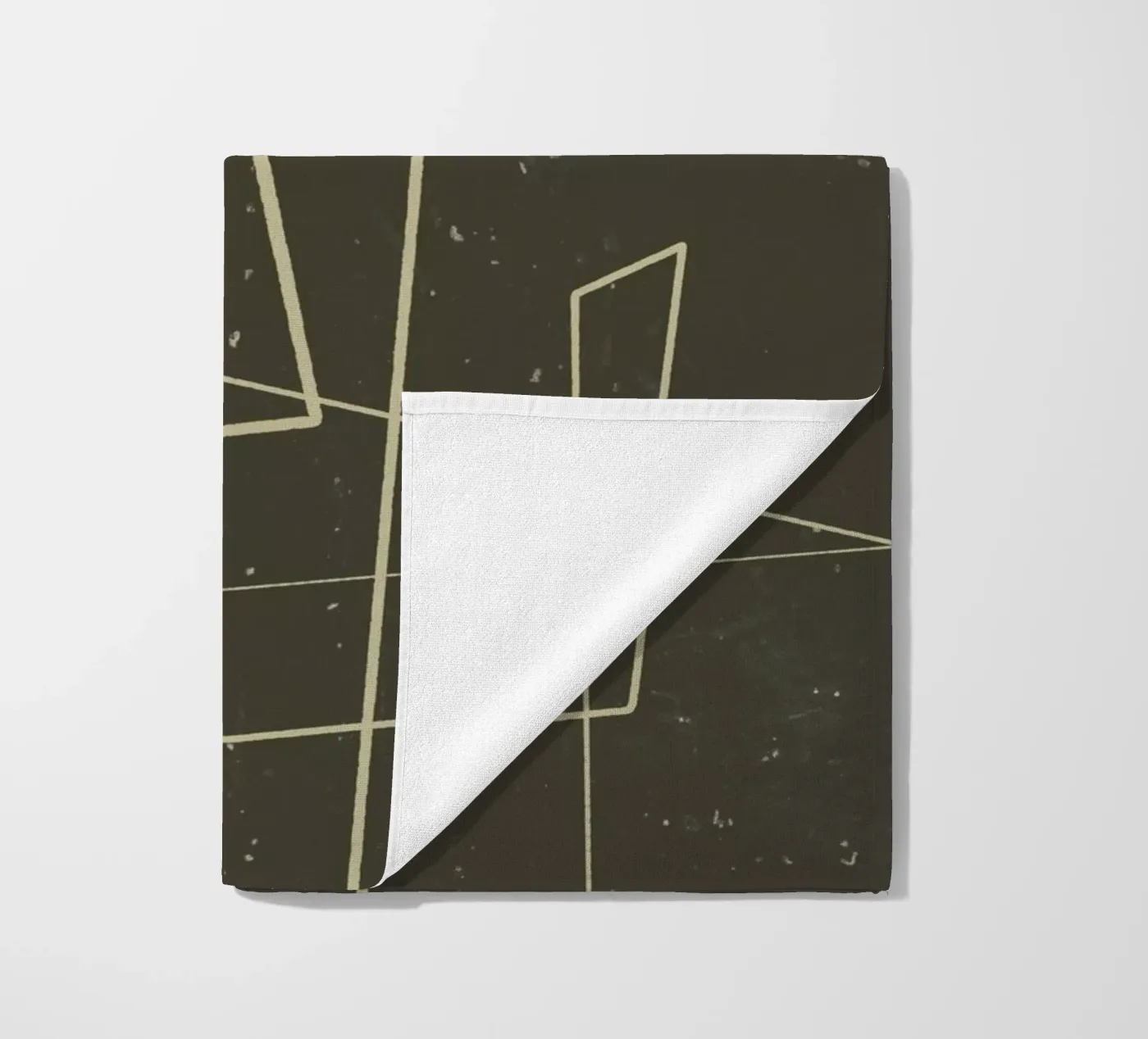 Angular Lines No 7 strandhanddoek van treechild