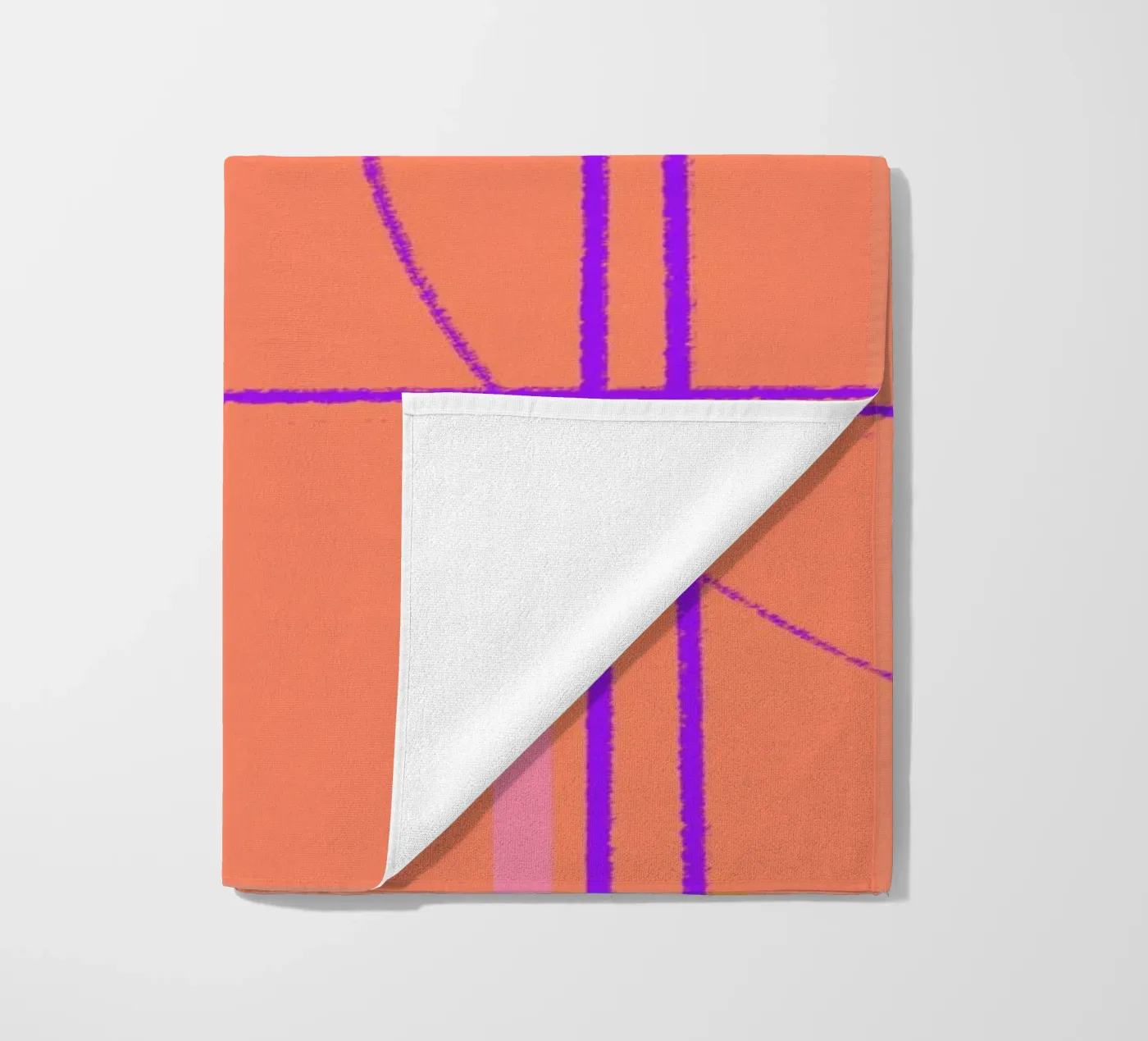 Angular Lines No 11 strandhanddoek van treechild