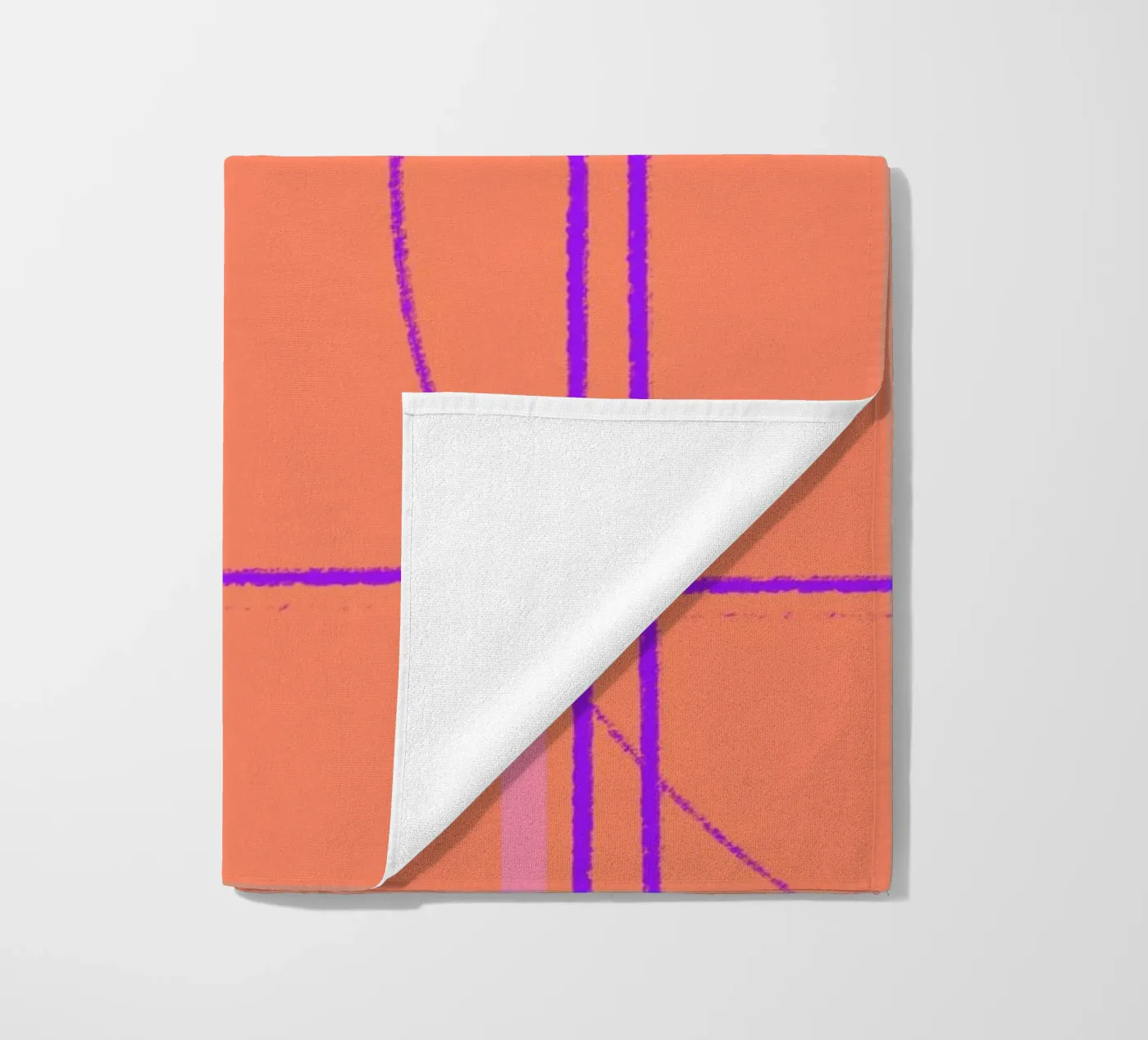 Angular Lines No 11 strandhanddoek van treechild