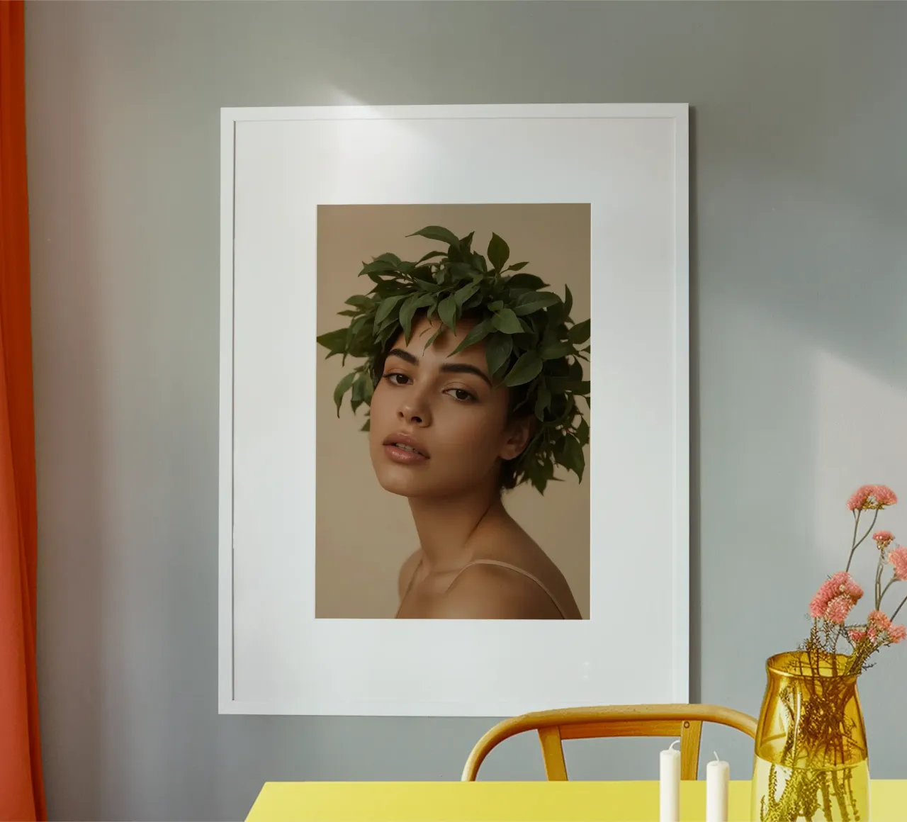 Ritratto di donna con corona di foglie verdi poster con telaio in legno da DesignDoodle