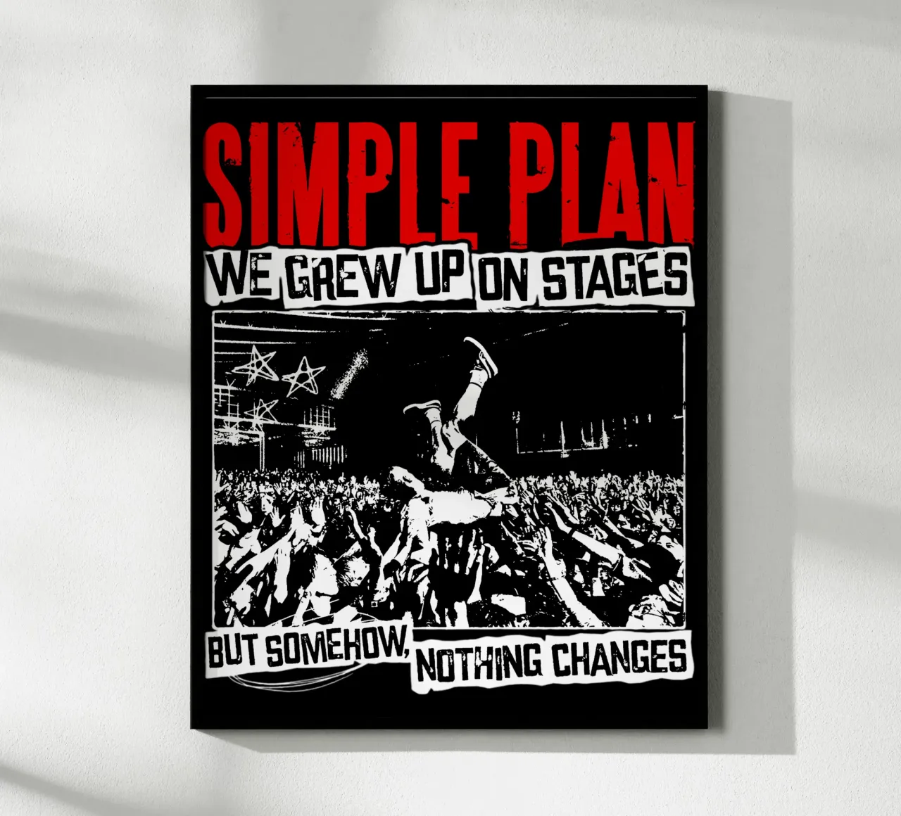 Padella semplice Grunge Punk poster con telaio in legno da sophielouise.designs