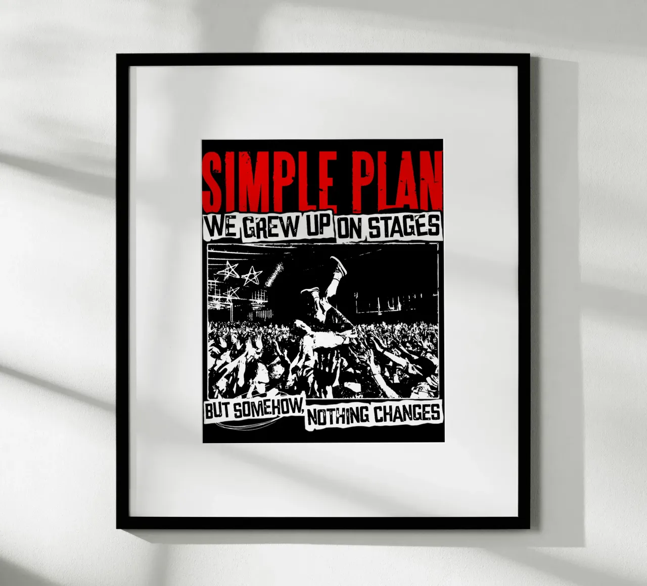 Padella semplice Grunge Punk poster con telaio in legno da sophielouise.designs
