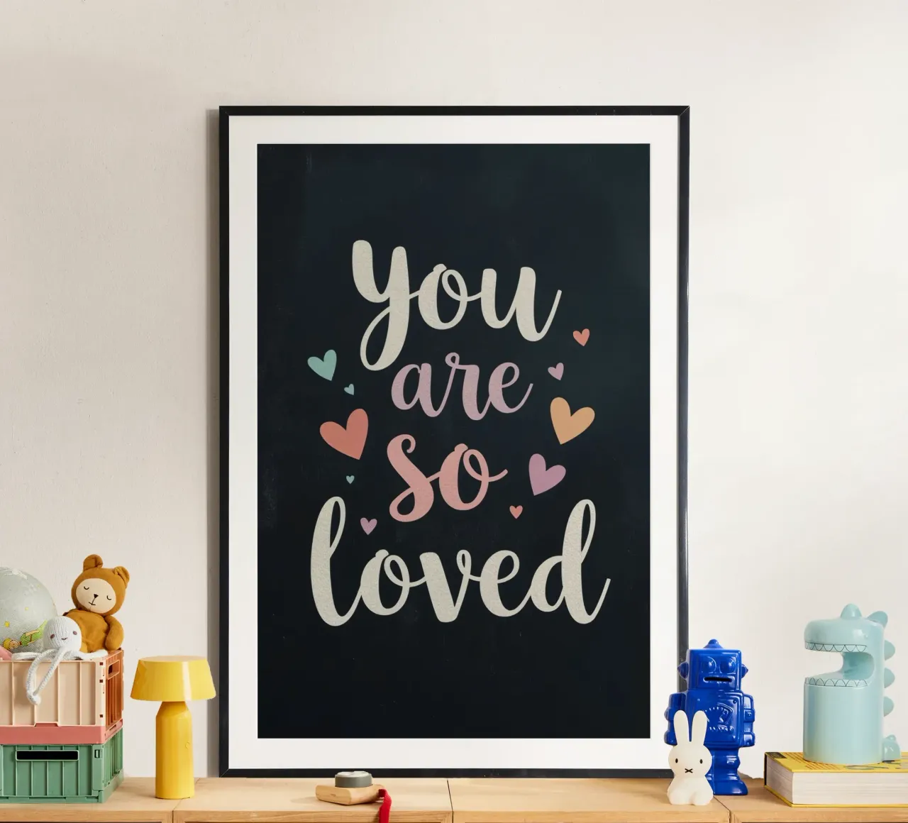 Testo You Are So Loved con cuori su sfondo scuro poster da DesignDoodle