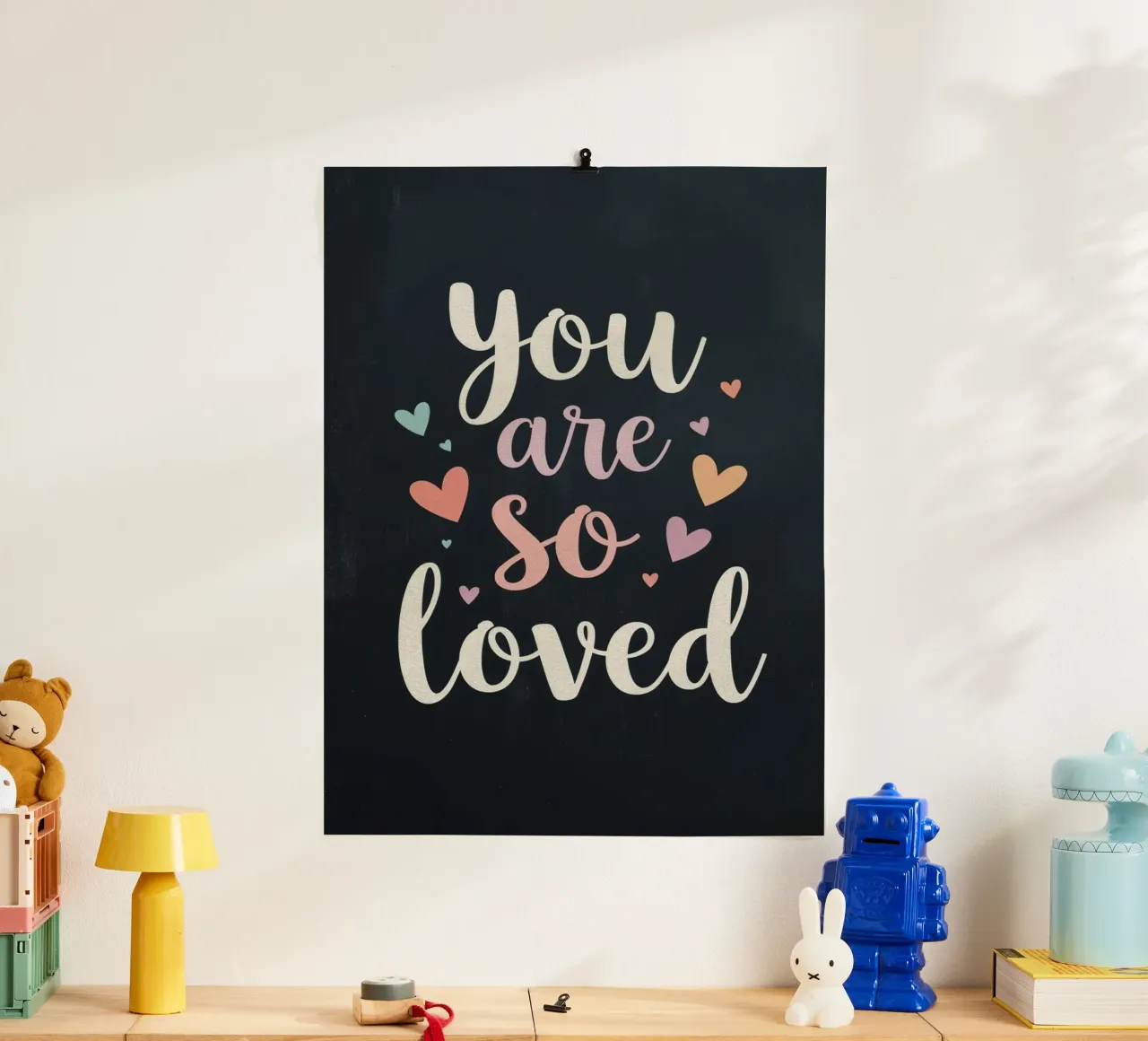 Testo You Are So Loved con cuori su sfondo scuro poster da DesignDoodle