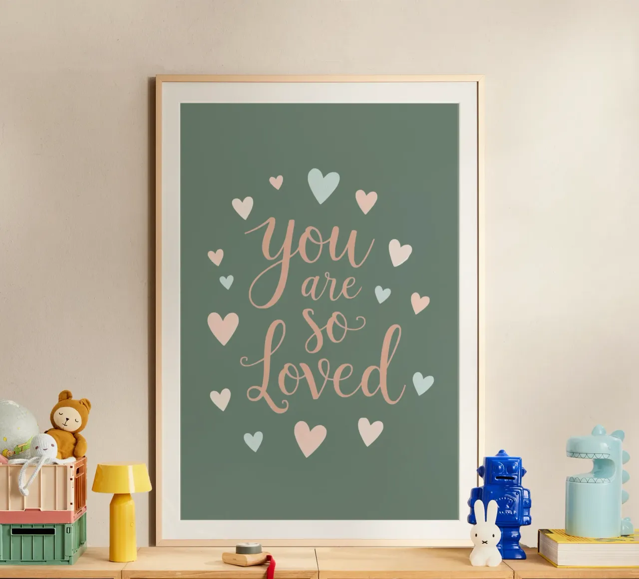 Testo You Are So Loved con cuori rosa e blu poster da DesignDoodle