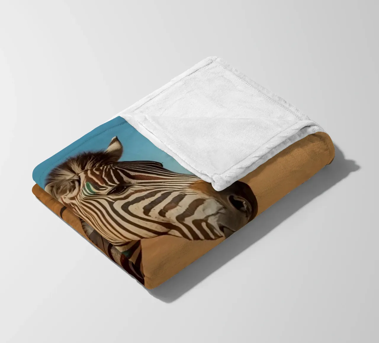 Zebra con strisce colorate nel deserto coperta in pile da DesignDoodle