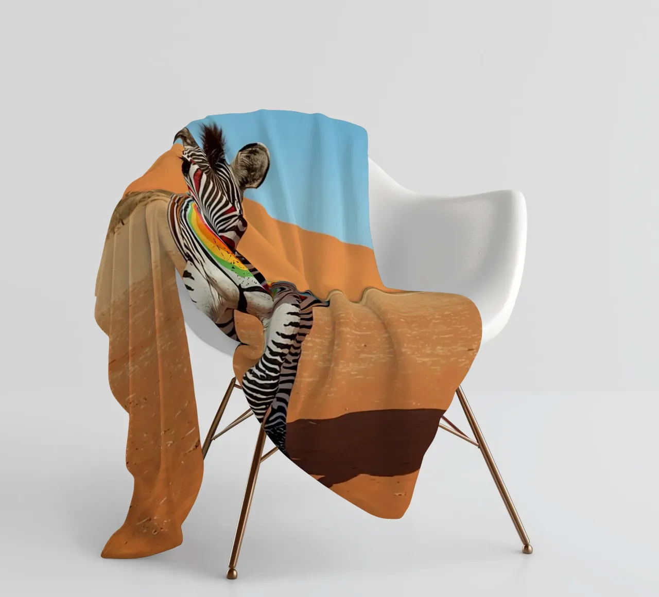 Zebra a strisce arcobaleno in un paesaggio desertico coperta in pile da DesignDoodle