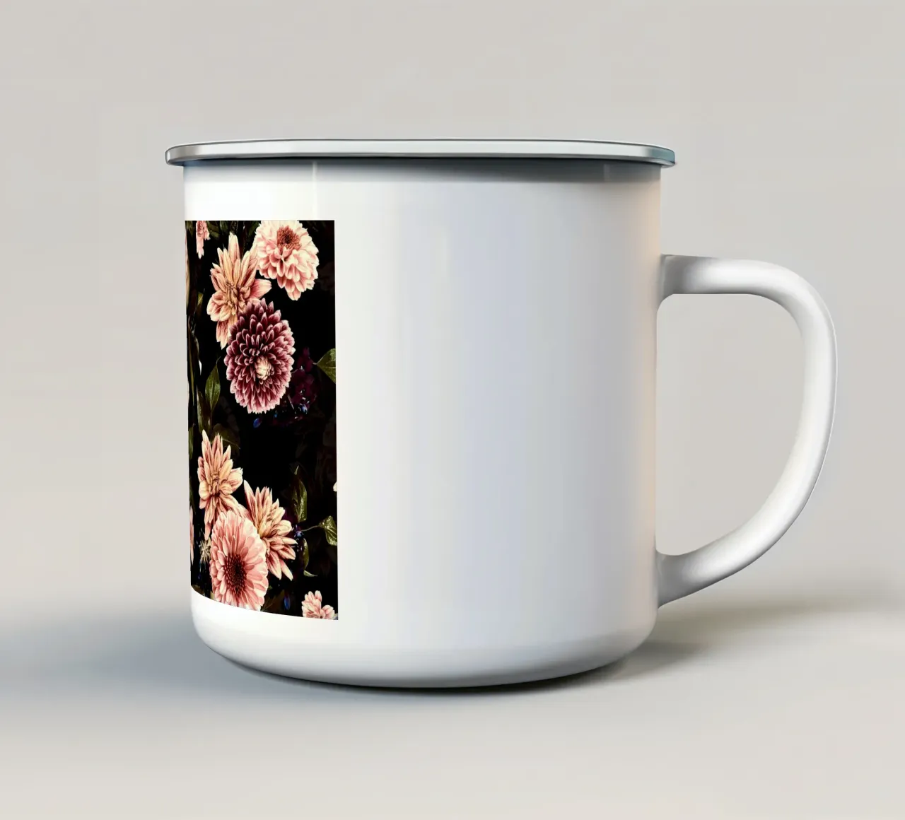 Giardino autunnale di mezzanotte con dalie e fiori di gerbera tazza in smalto da Vintage World - Uta Naumann