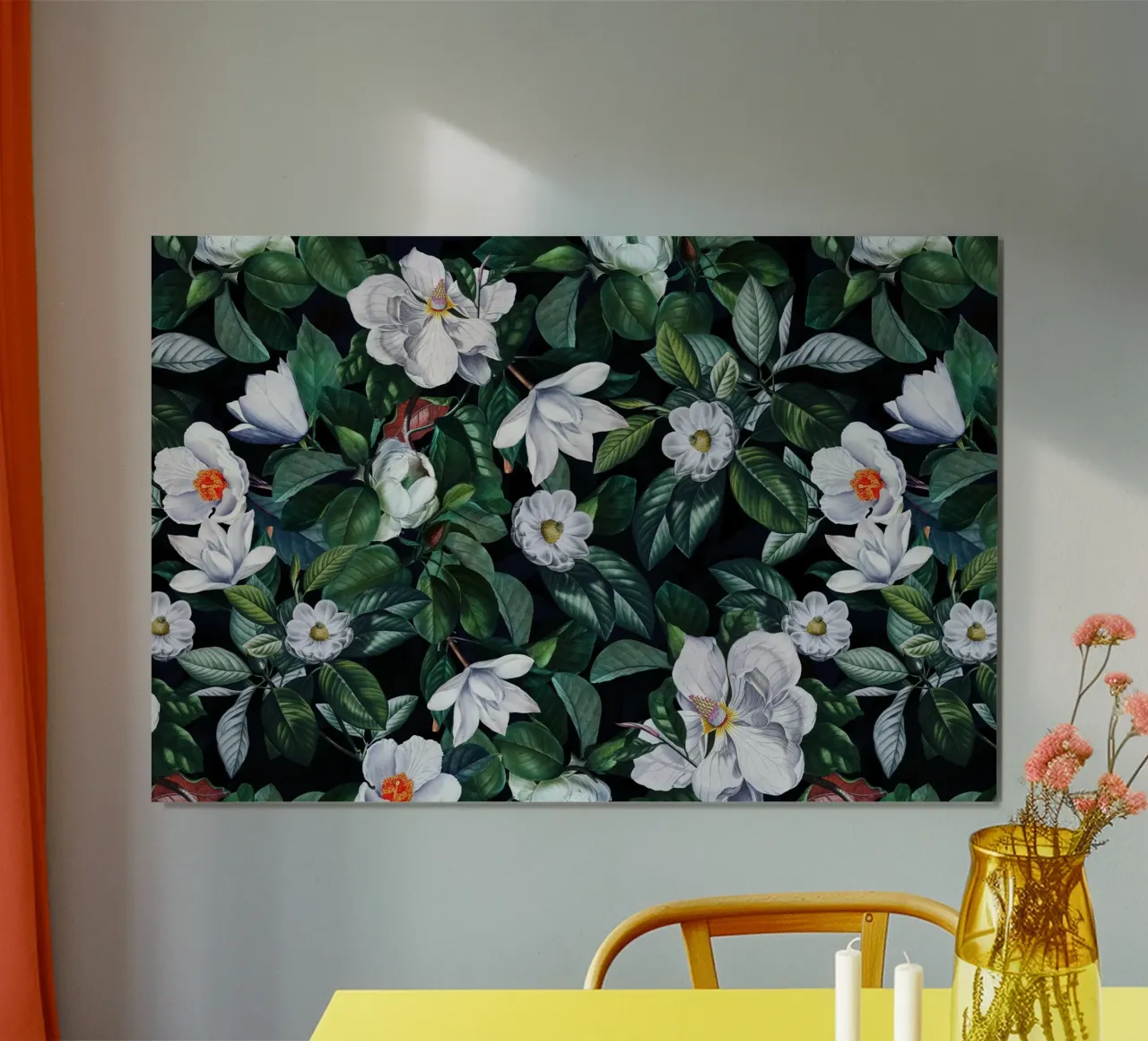 Giardino di magnolie vintage di mezzanotte con fiori bianchi poster con telaio in legno da Vintage World - Uta Naumann