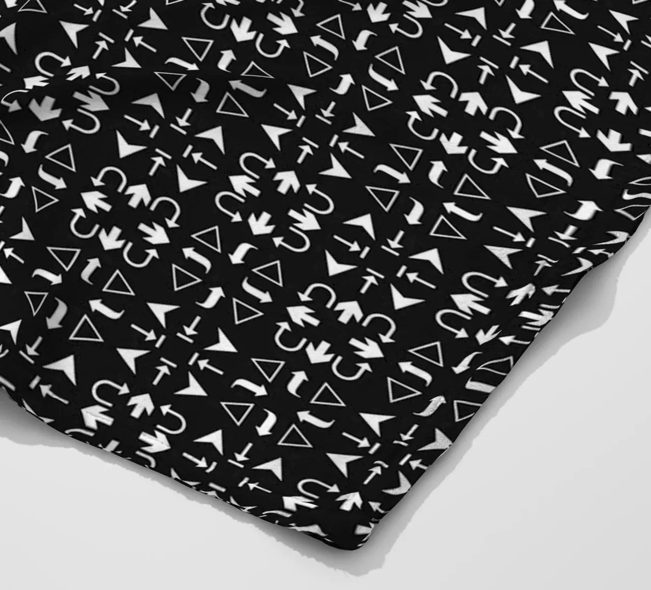 Arrows Pattern #1 coperta in pile da kathrinmay