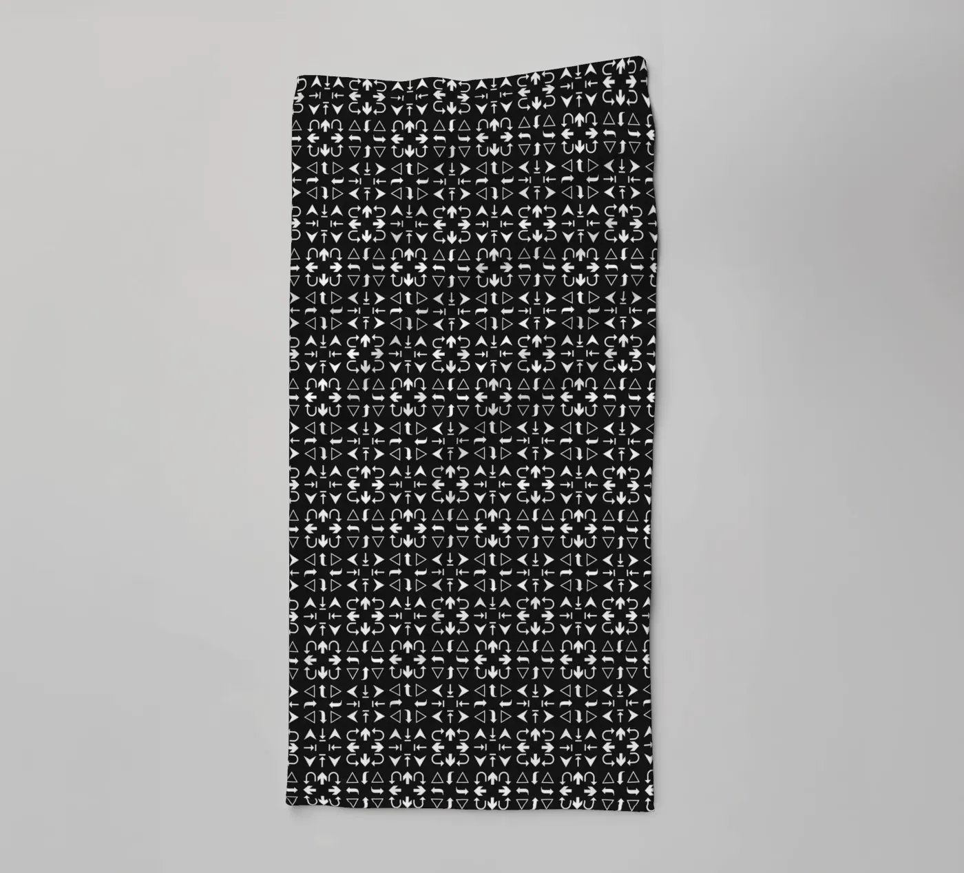 Arrows Pattern #1 badhanddoek van kathrinmay