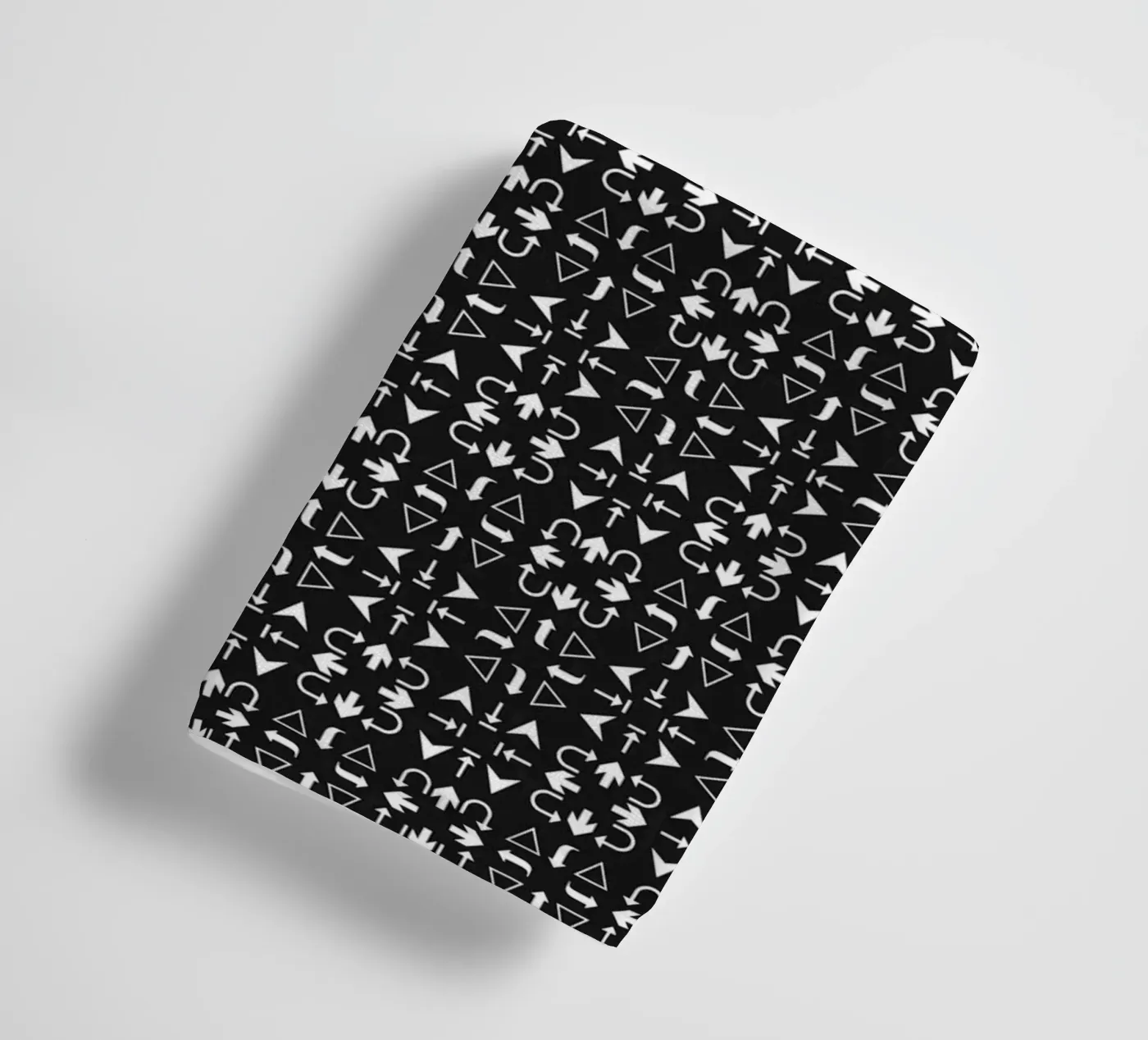 Arrows Pattern #1 badhanddoek van kathrinmay