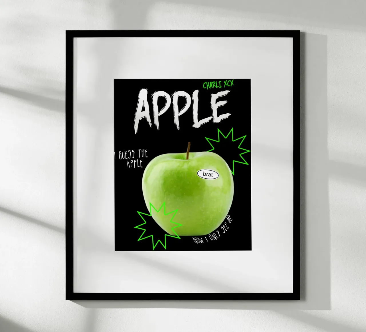 Je suppose que la pomme est une pomme classique poster avec cadre en aluminium de kamy.store11