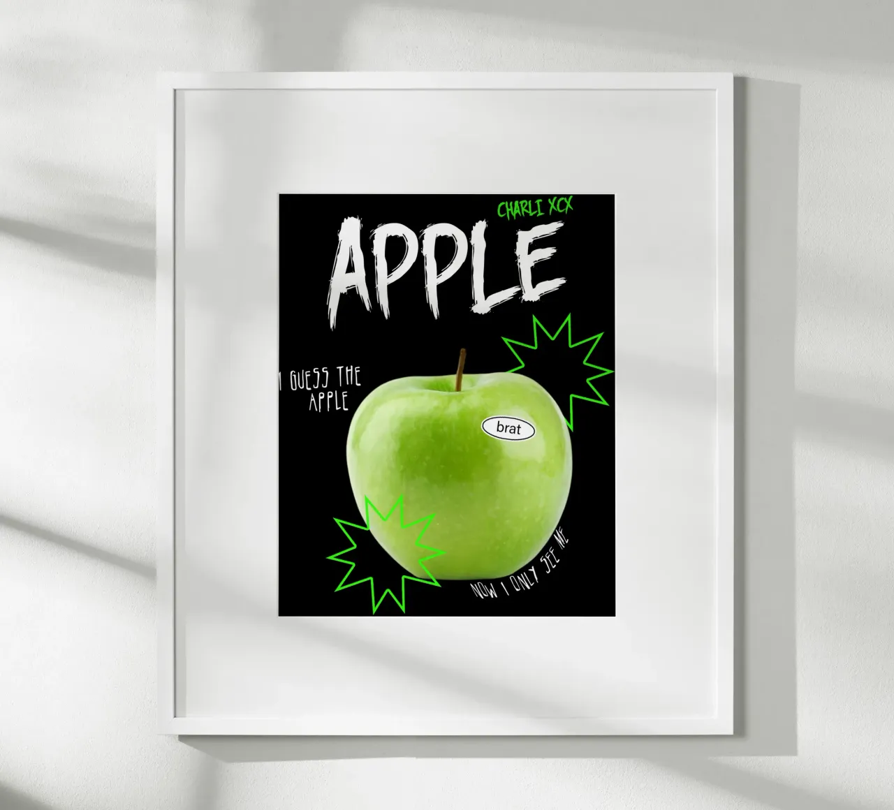 Je suppose que la pomme est une pomme classique poster avec cadre en aluminium de kamy.store11