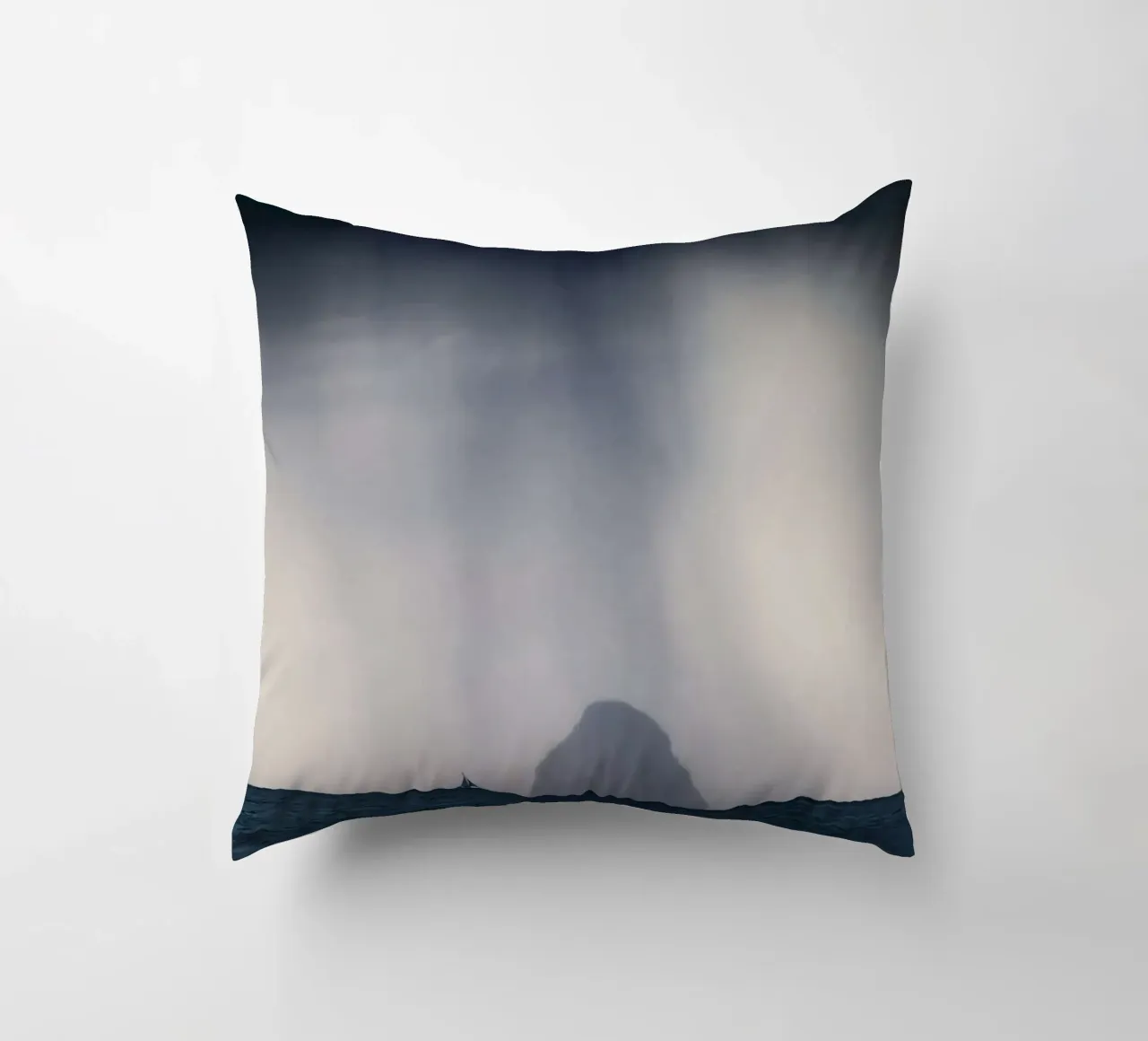 Voilier dans la tempête coussin de mary shop