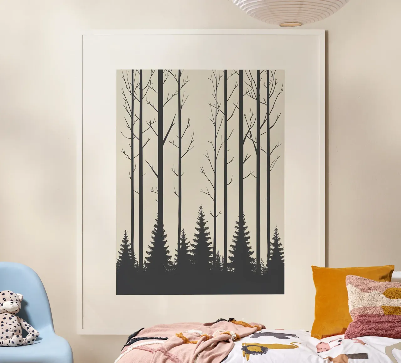 Semplice silhouette della linea del bosco poster con telaio in legno da The Green Room