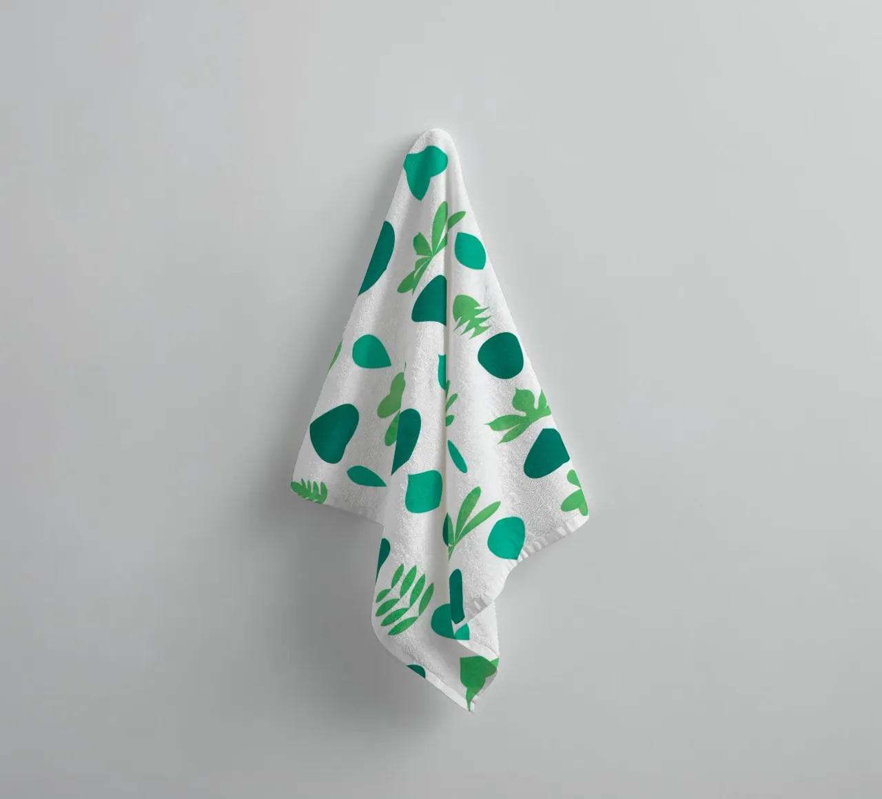 Leaf Shapes and Arrangements #1 asciugamano da bagno da kathrinmay