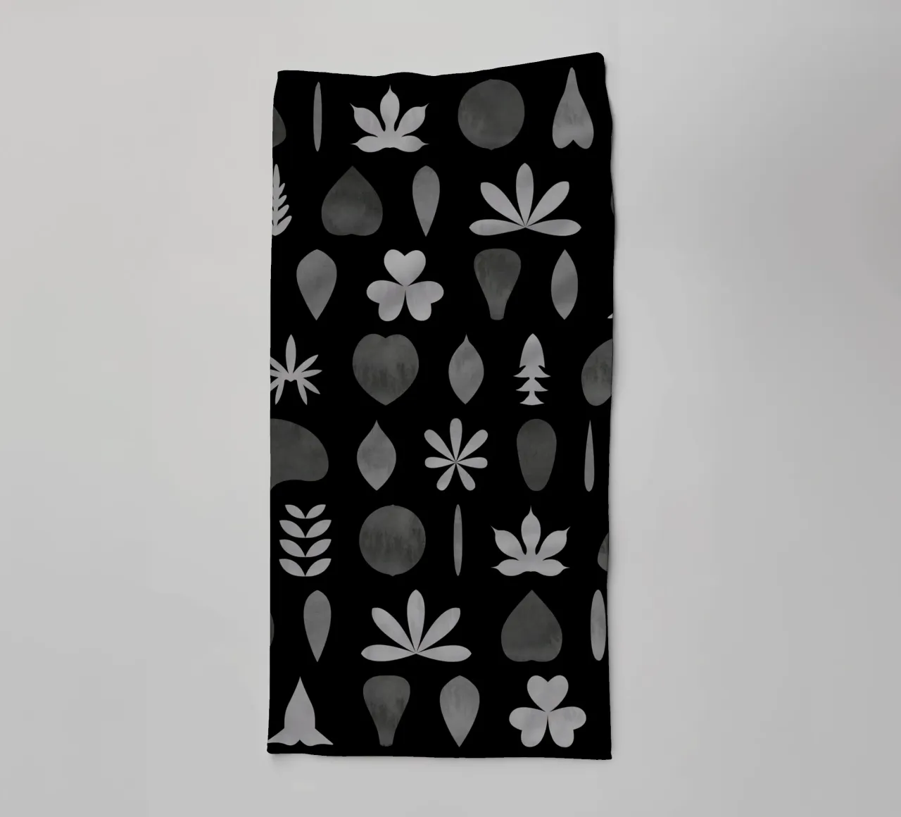 Leaf Shapes and Arrangements #3 asciugamano da bagno da kathrinmay