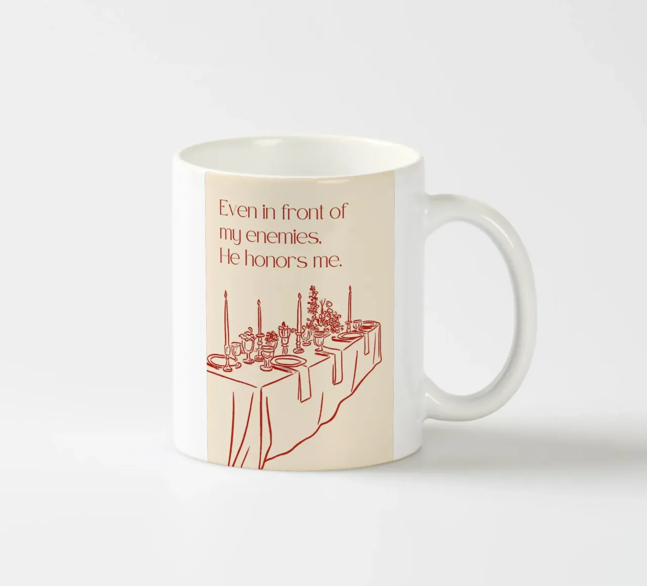 Anche di fronte ai miei nemici mi onora tazza in ceramica da vintagepod