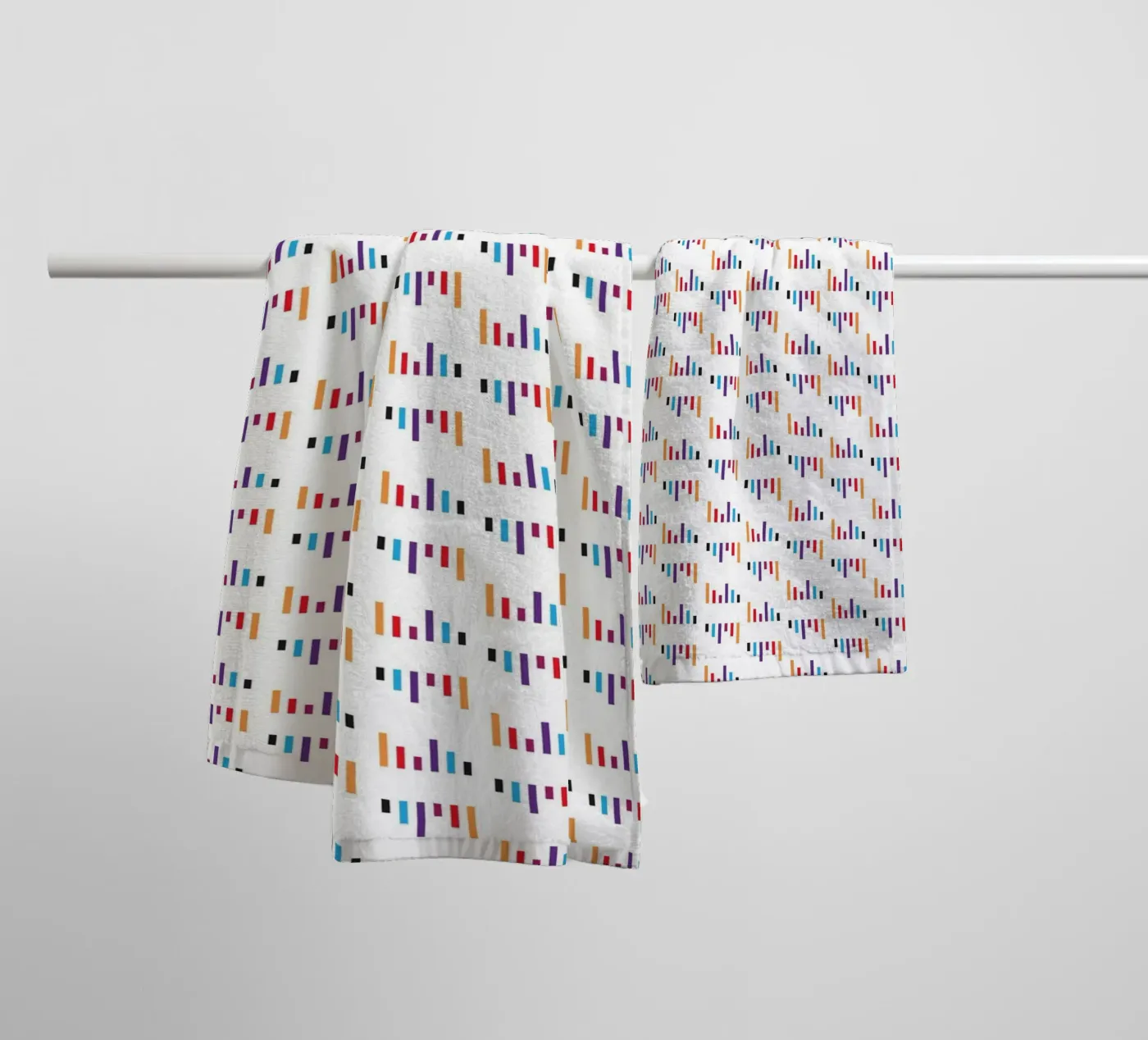 Parallel Lines #1 badhanddoek van kathrinmay