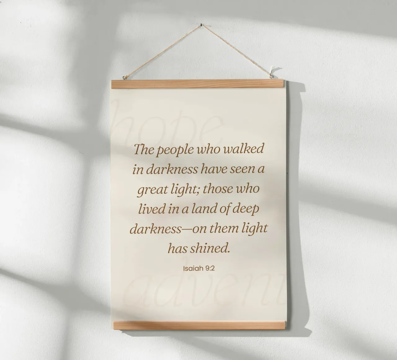 Jesaja 9:2 Weihnachten Scripture Kunstdruck Poster mit Holzrahmen von vintagepod