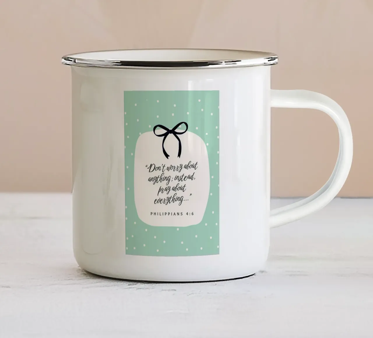Non preoccupatevi, pregate per ogni cosa - Filippesi 4:6 tazza in smalto da vintagepod