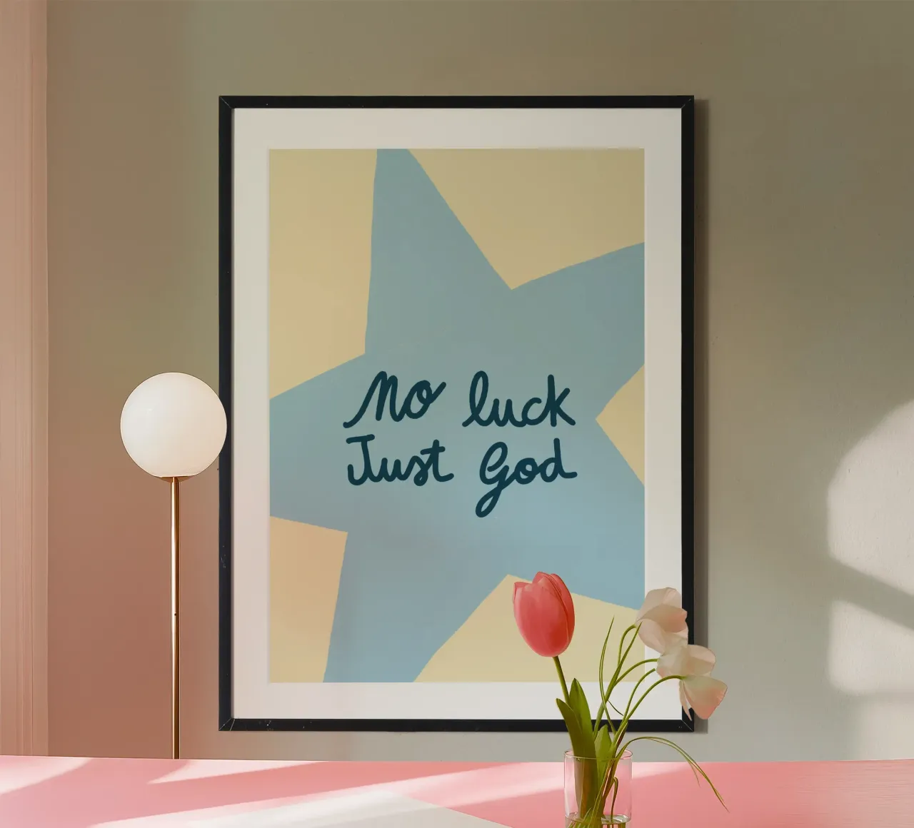 No Luck Just God, stampa d'arte minimalista a forma di stella poster con telaio in legno da vintagepod