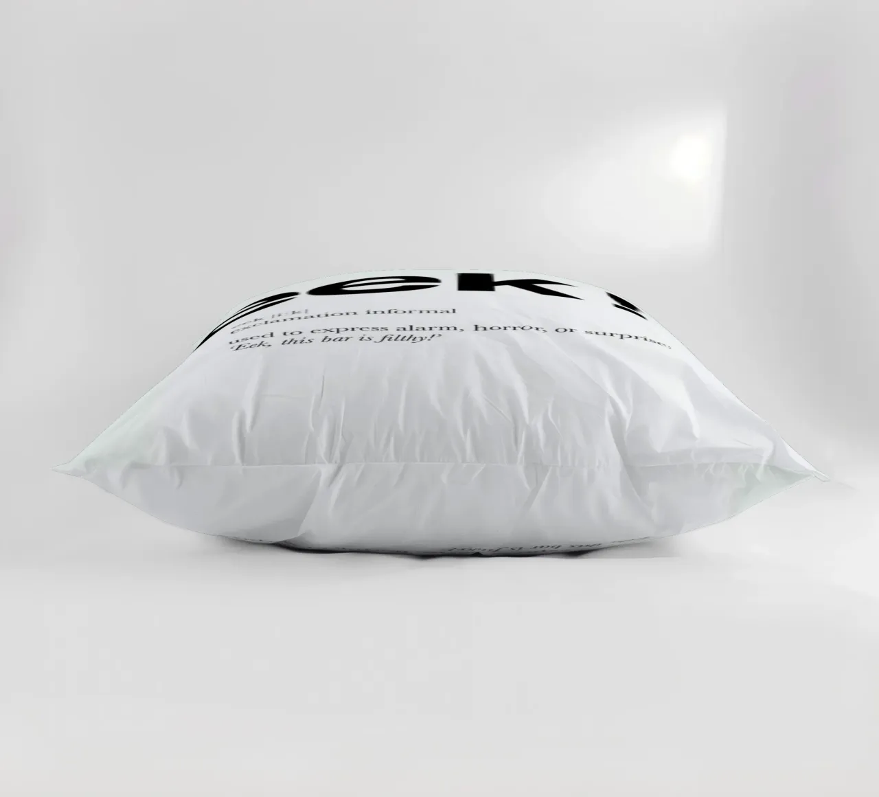 The eek interjection cuscino da Matěj Kašpar Jirásek