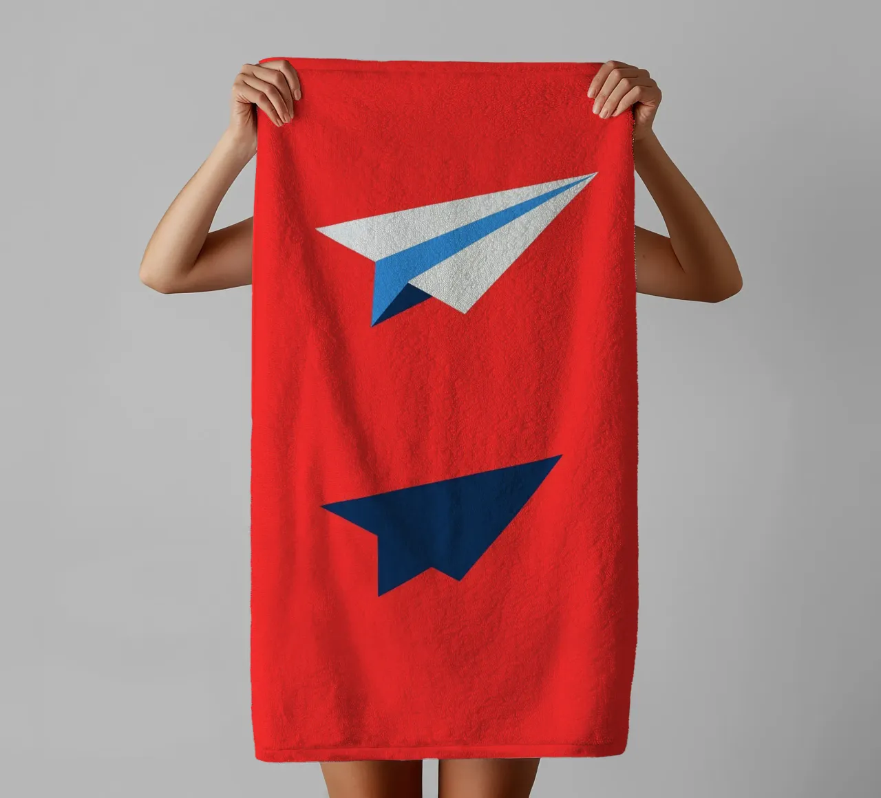 Paper Airplane with Shadow asciugamano da bagno da ramosashop
