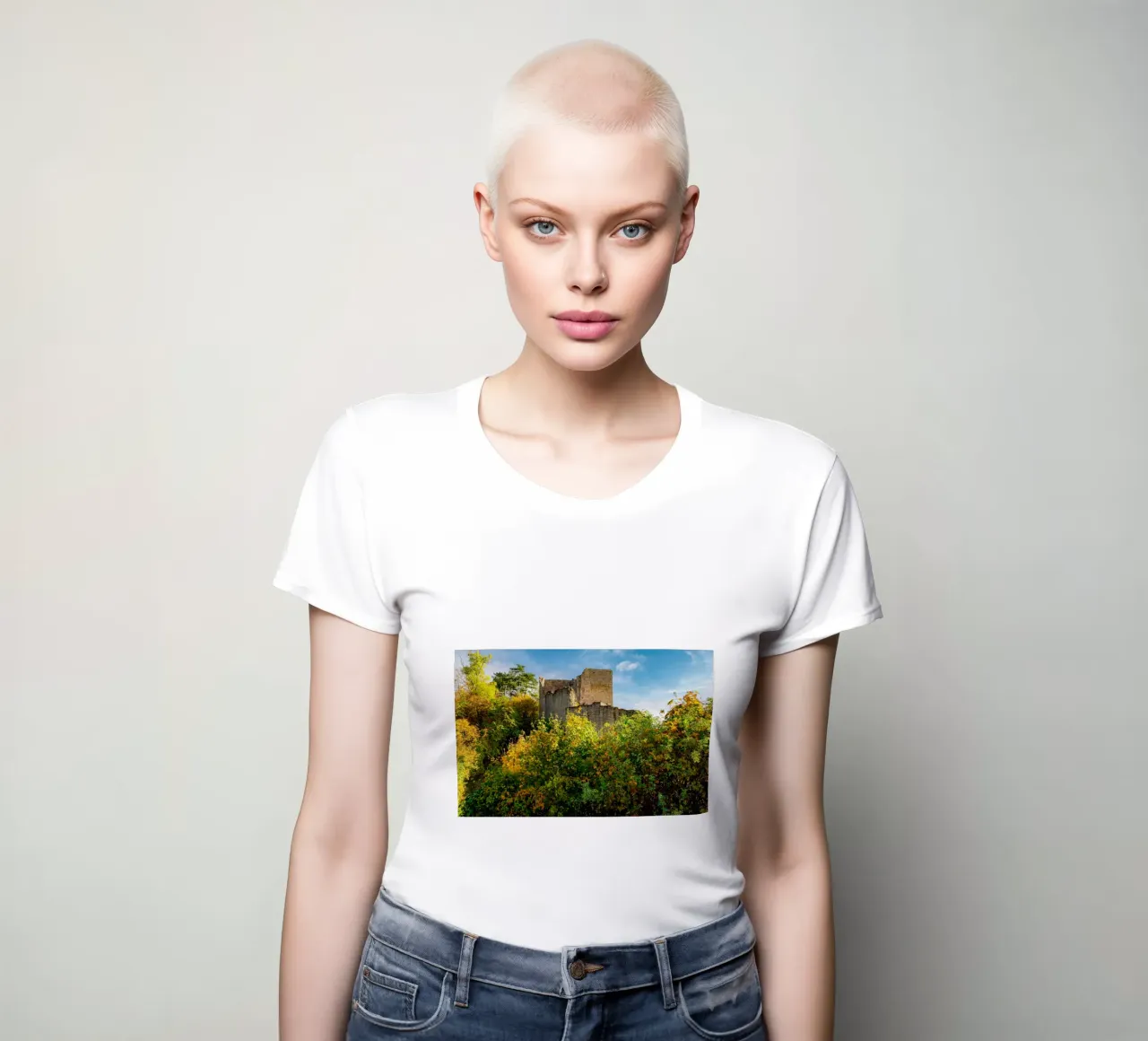 Ruïnes van kasteel Lobdeburg dames t-shirt getailleerd van Marcus Beckert | Fotografie