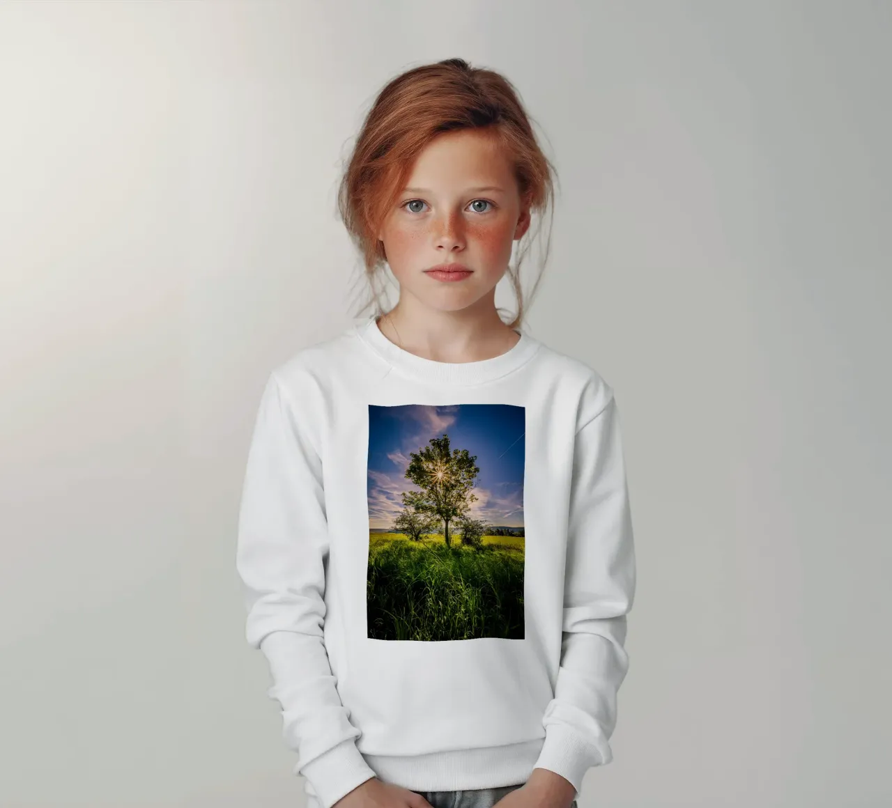Stella del sole attraverso un albero deciduo felpa bambino da Marcus Beckert | Fotografie